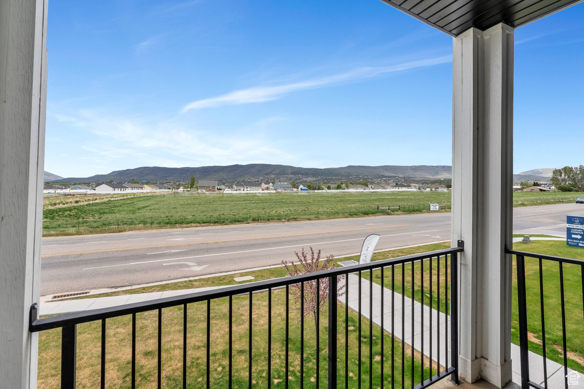 1218 S SAWMILL BLVD #1-106