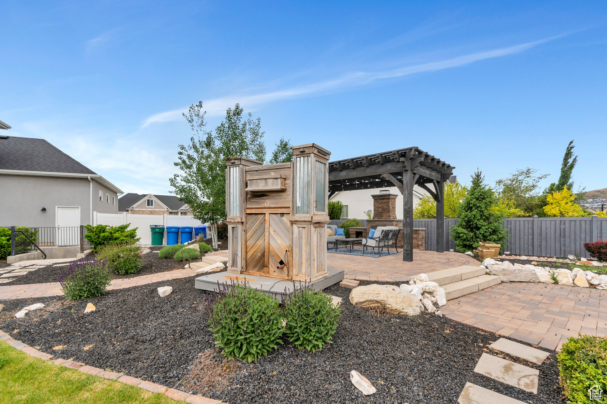 3106 N EAGLE WAY