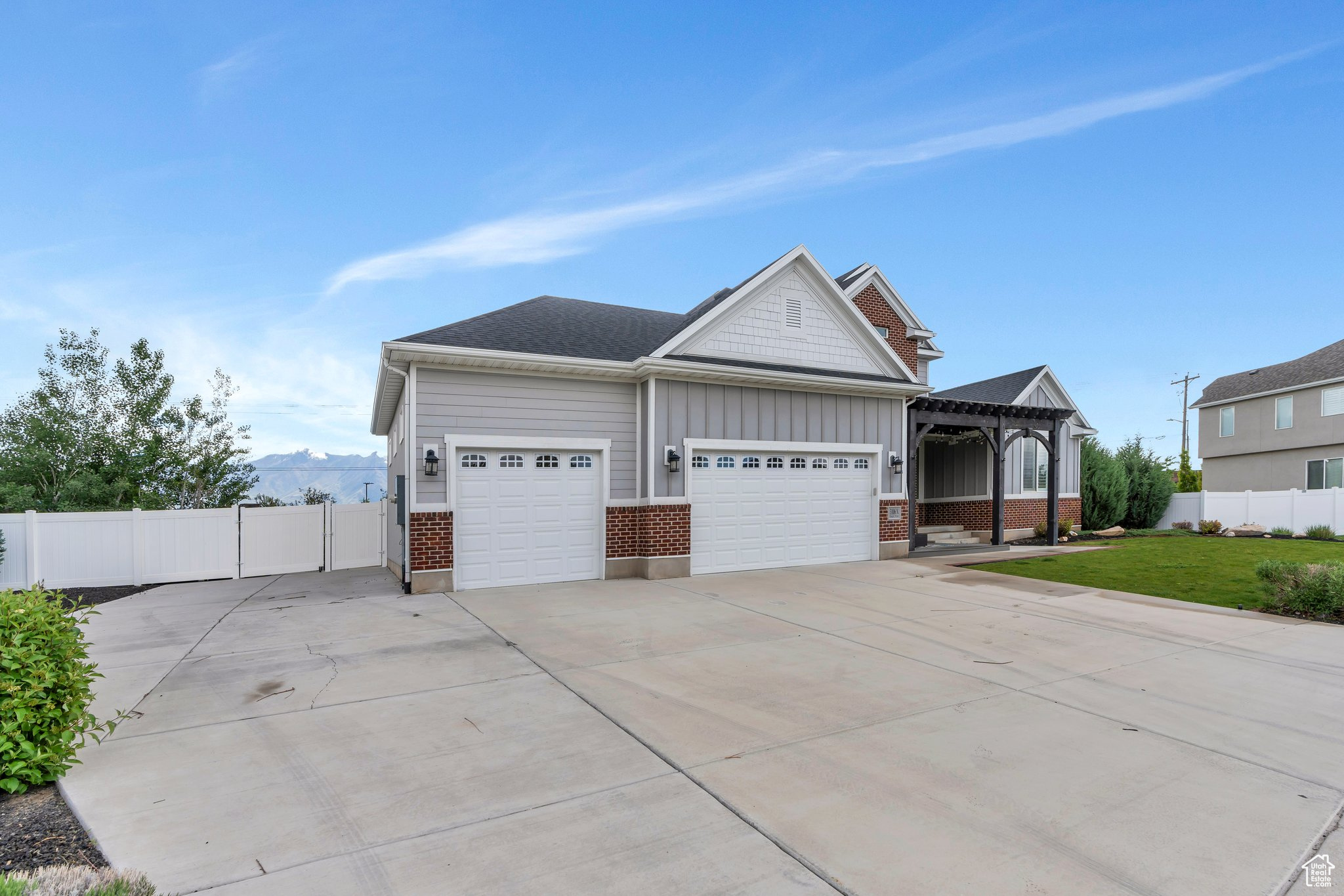 3106 N EAGLE WAY