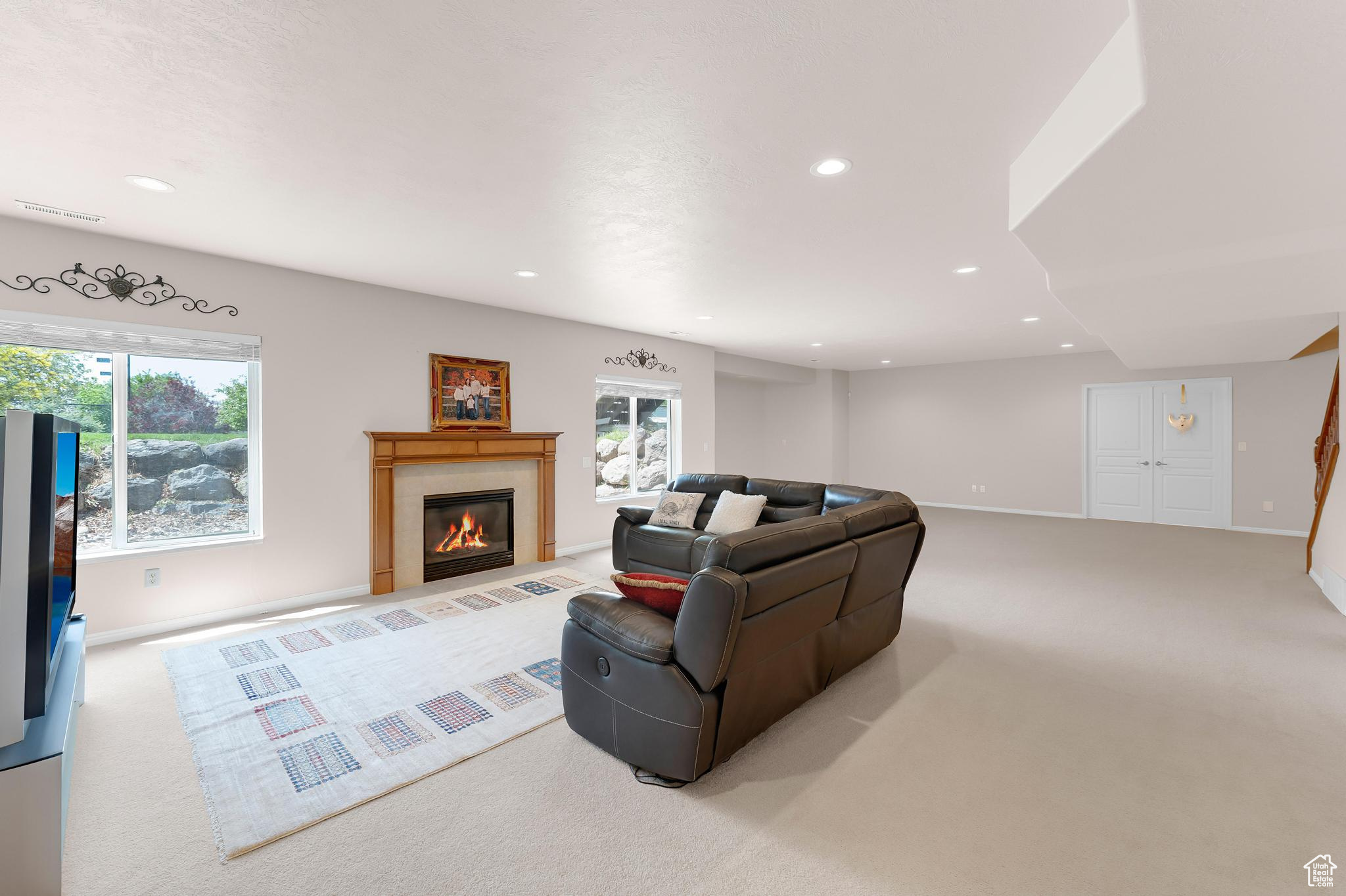 531 W GLENDON WAY
