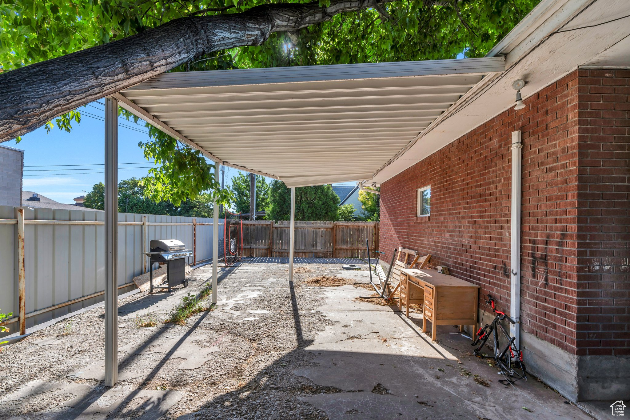 197 E UTAH AVE