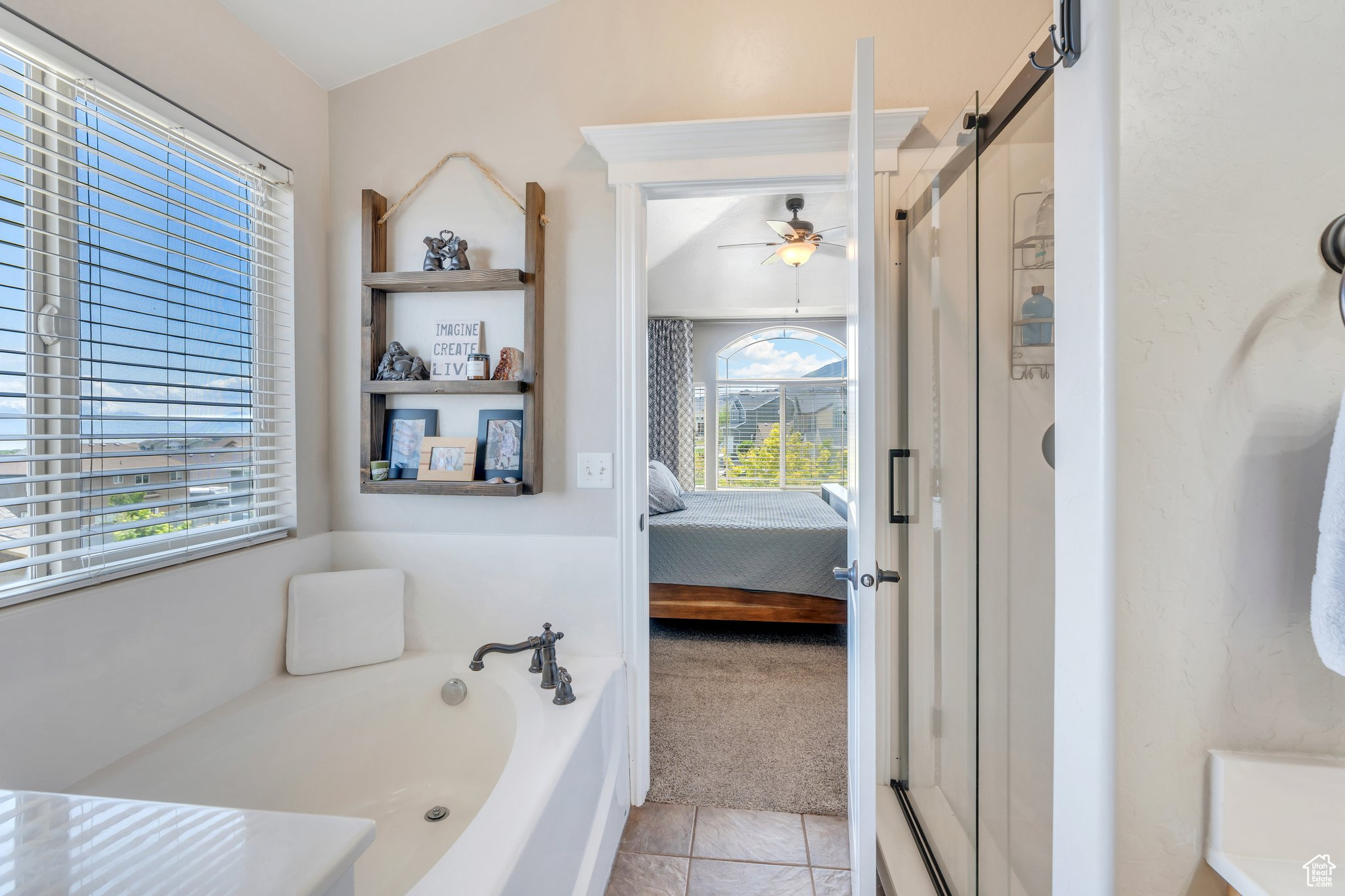 414 W KIT FOX DR