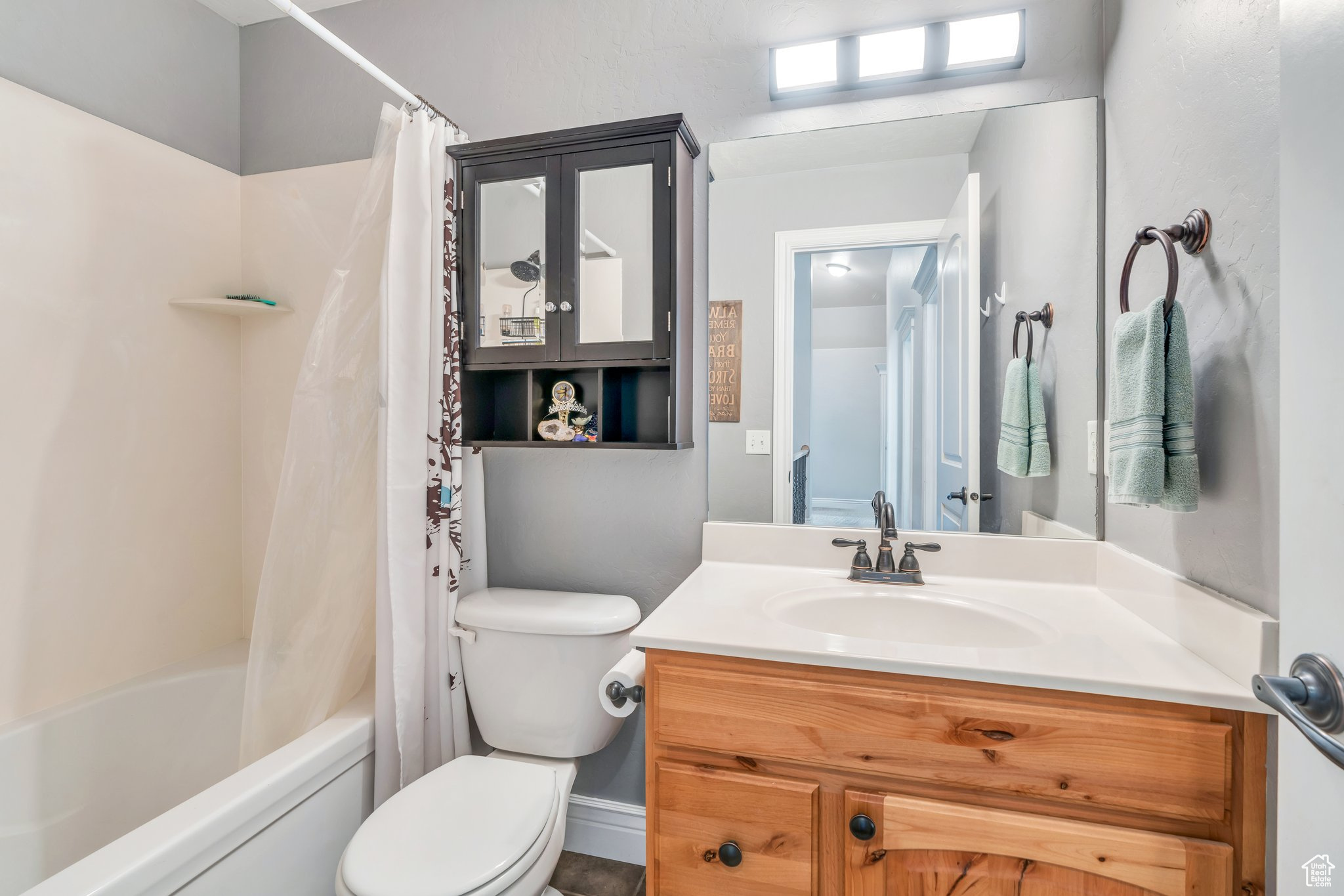 414 W KIT FOX DR