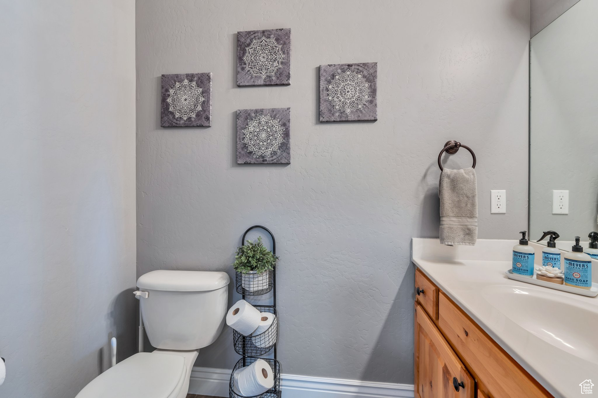 414 W KIT FOX DR