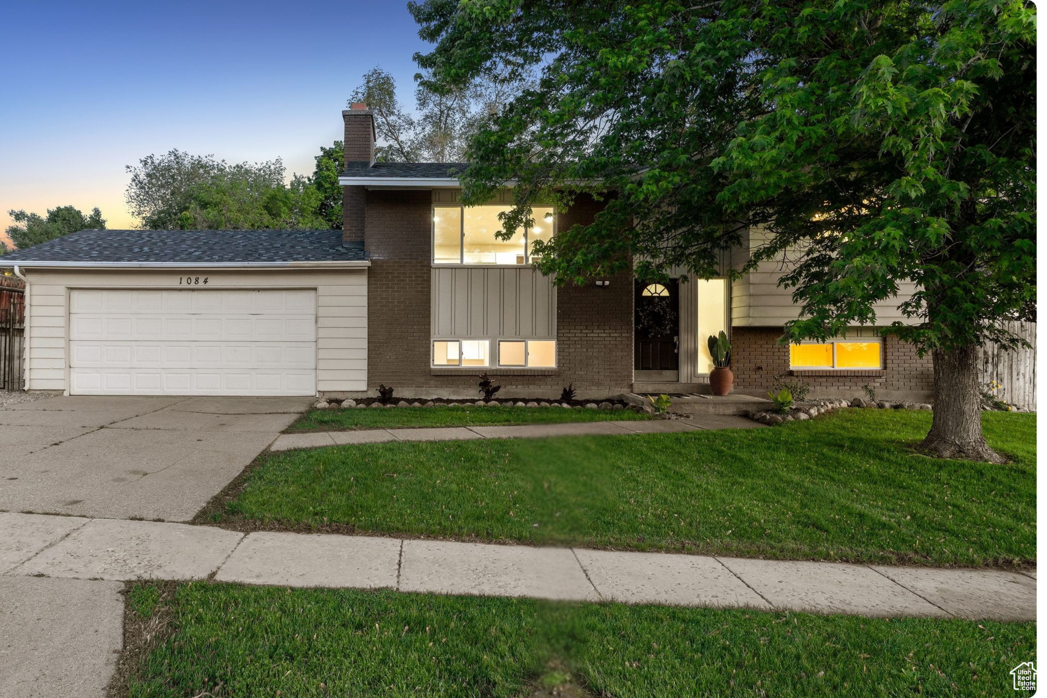 1084 E BELL CANYON DR