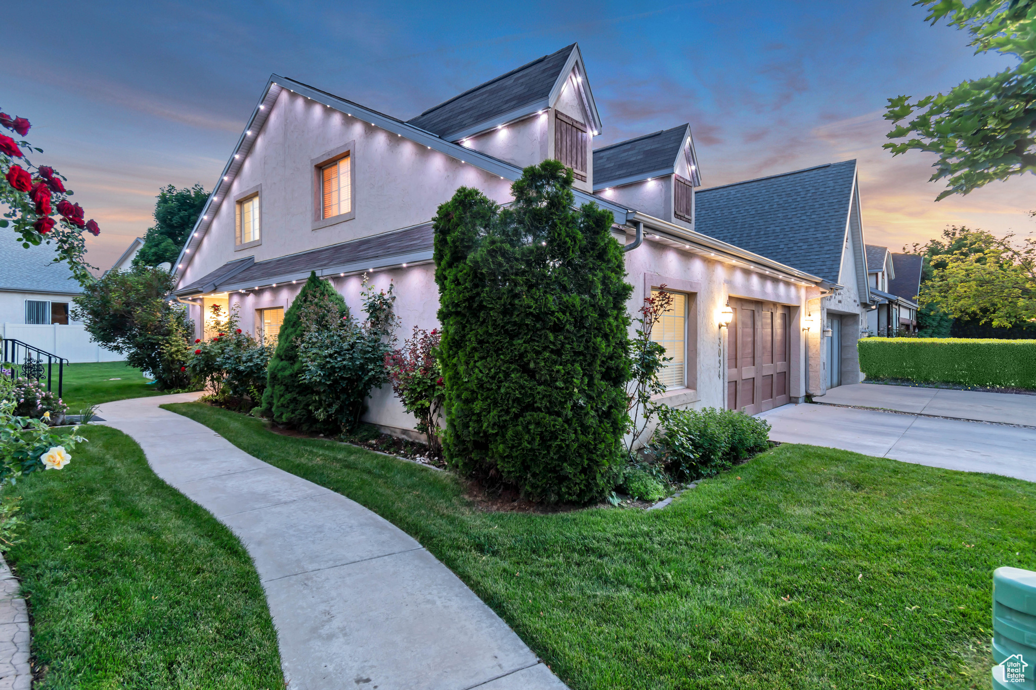 3094 E SOMERSET DR