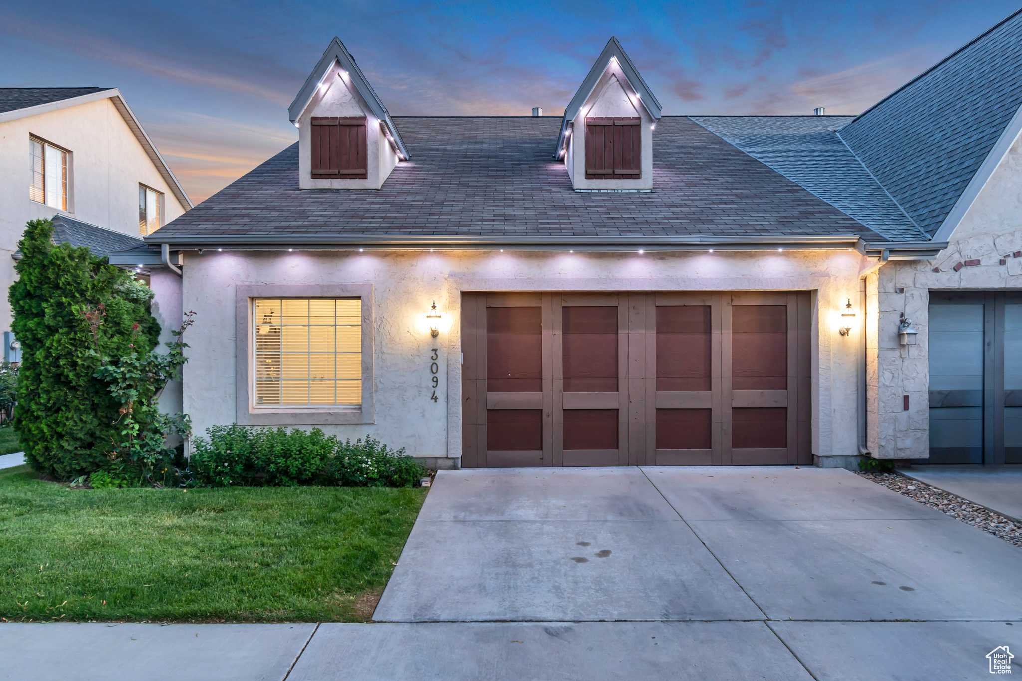 3094 E SOMERSET DR
