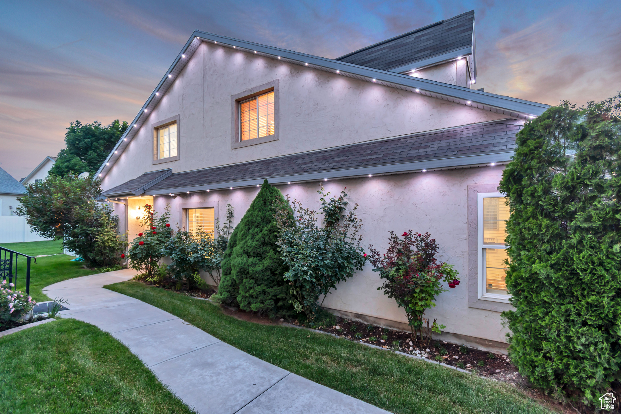 3094 E SOMERSET DR