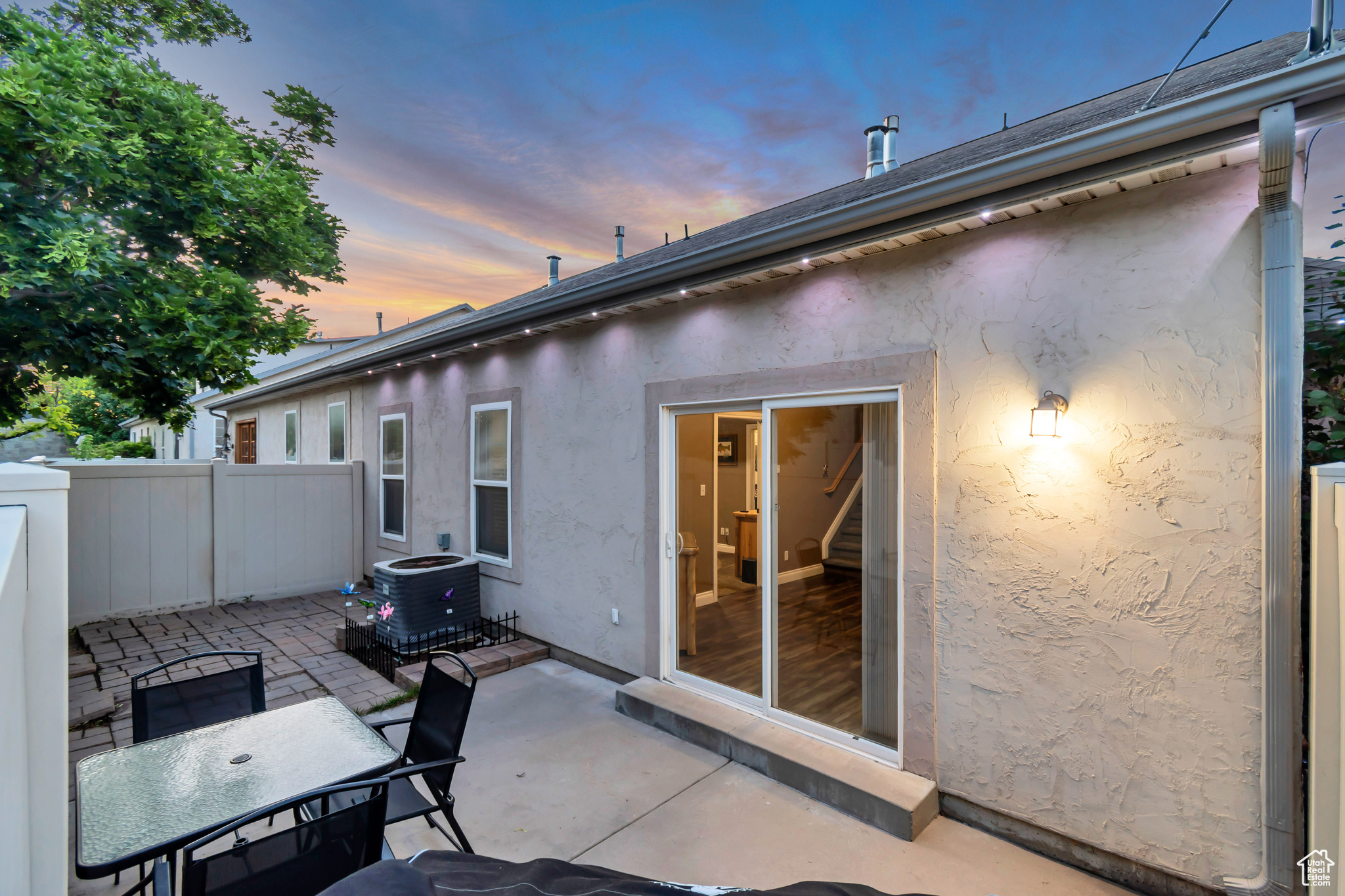 3094 E SOMERSET DR
