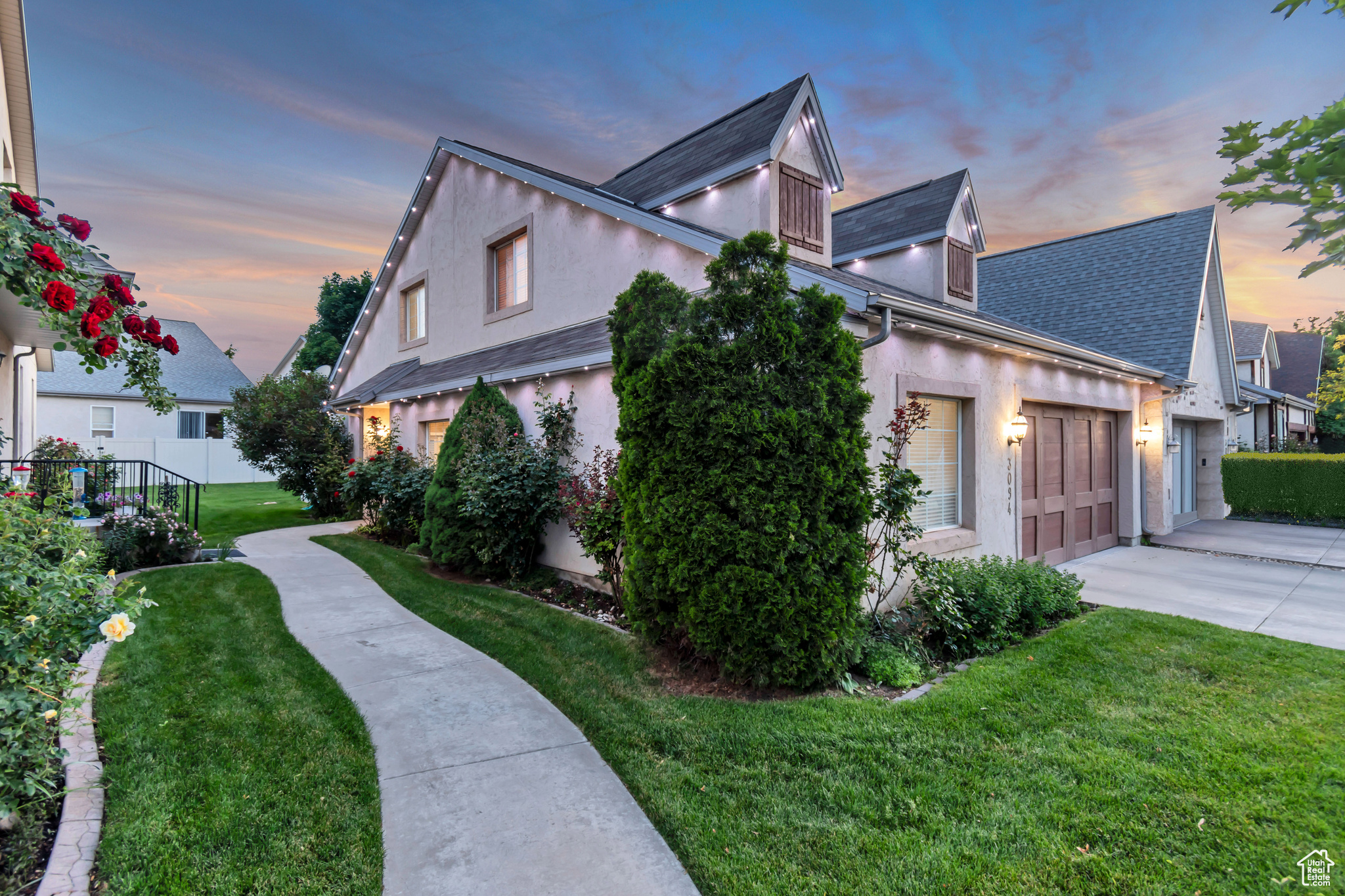3094 E SOMERSET DR