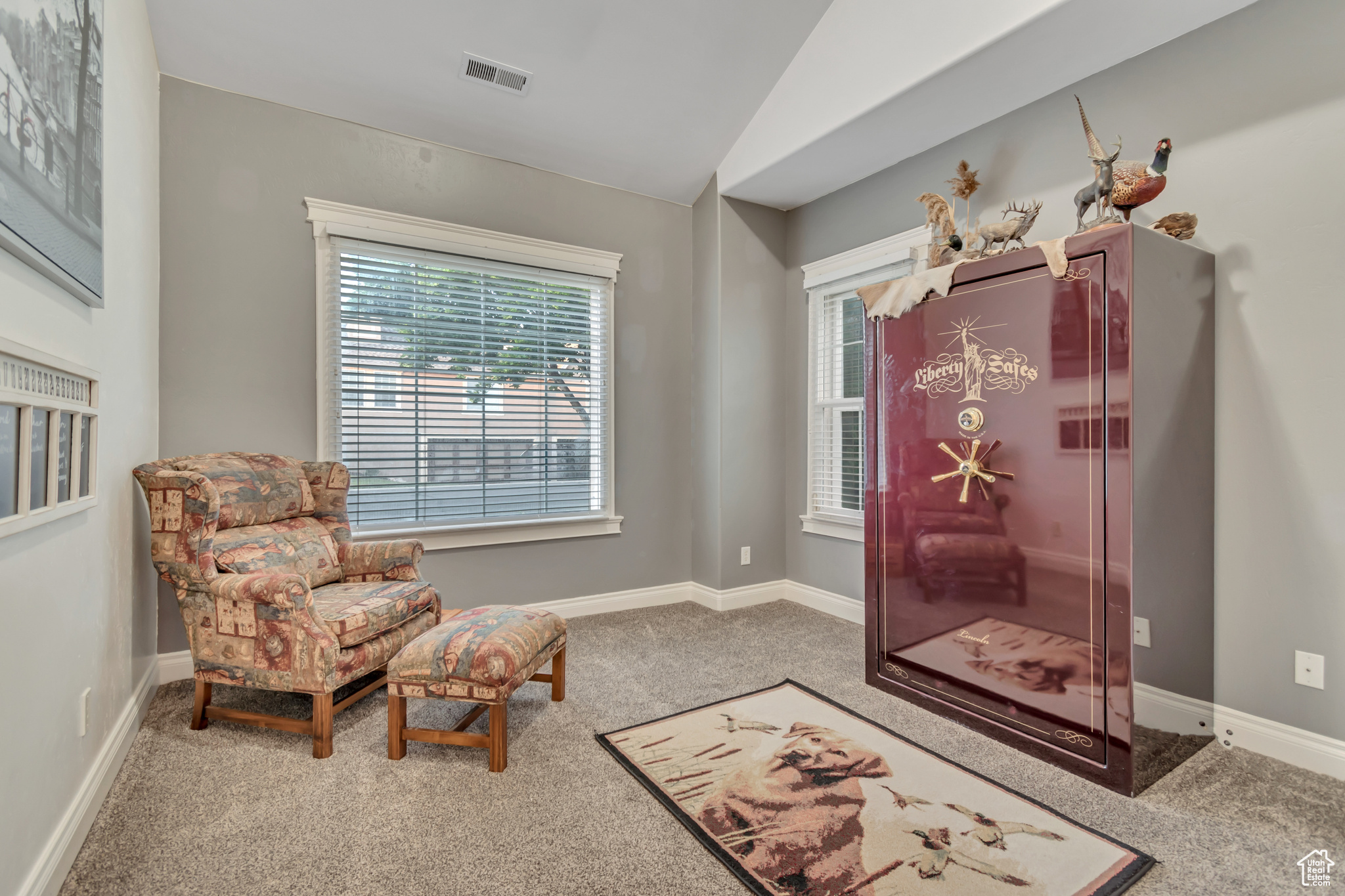 3094 E SOMERSET DR