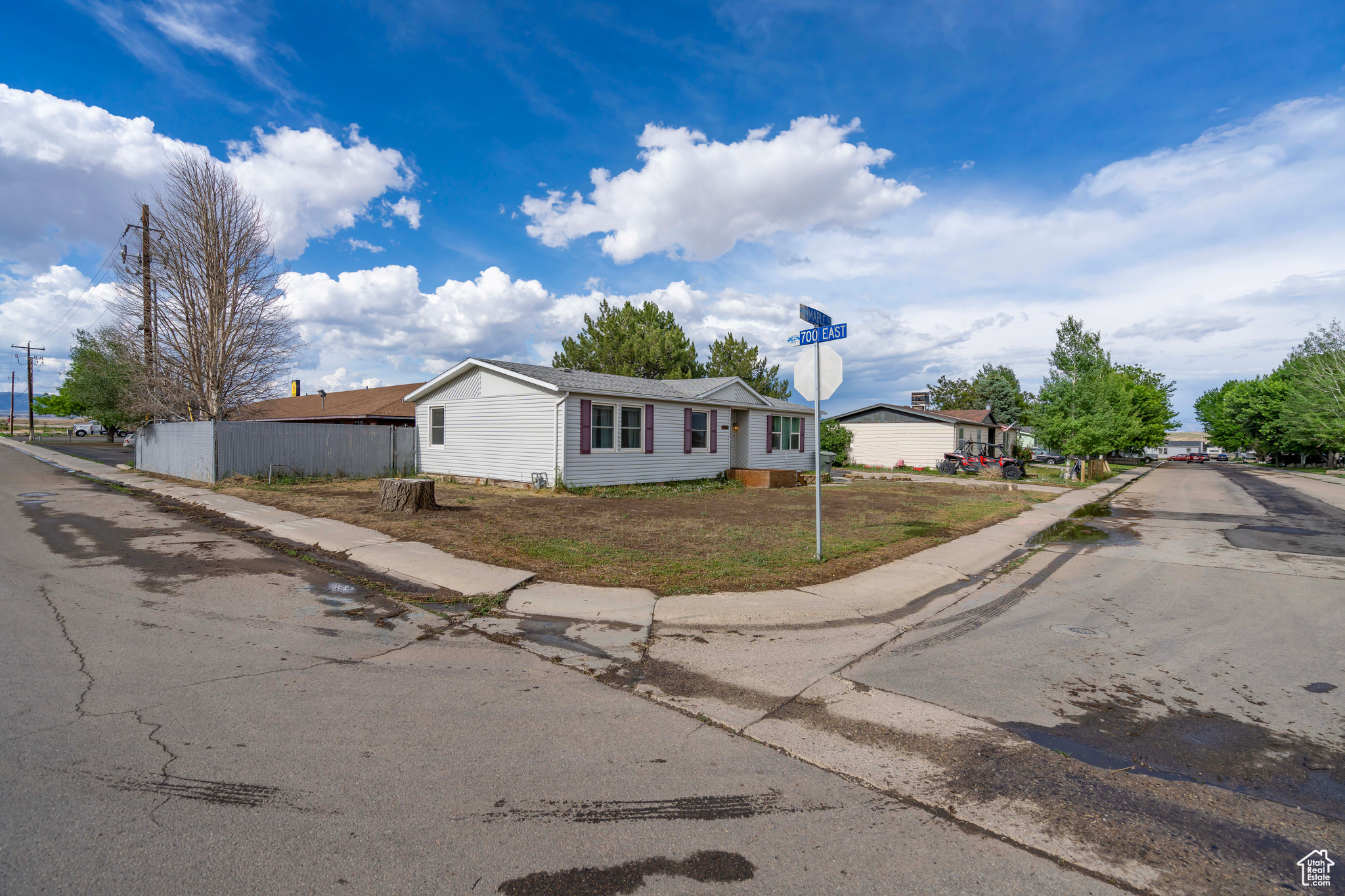 707 E MAPLE