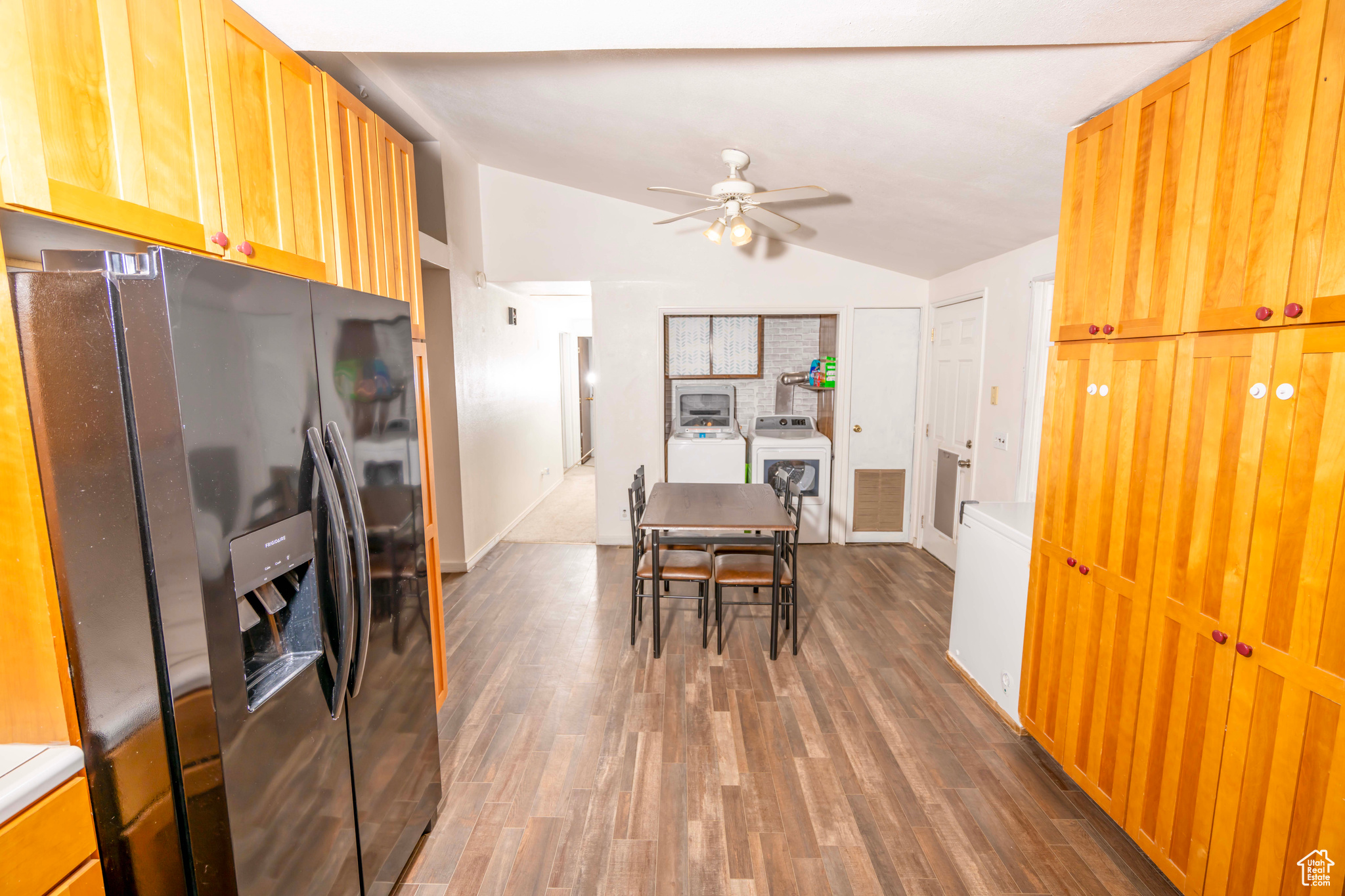 707 E MAPLE