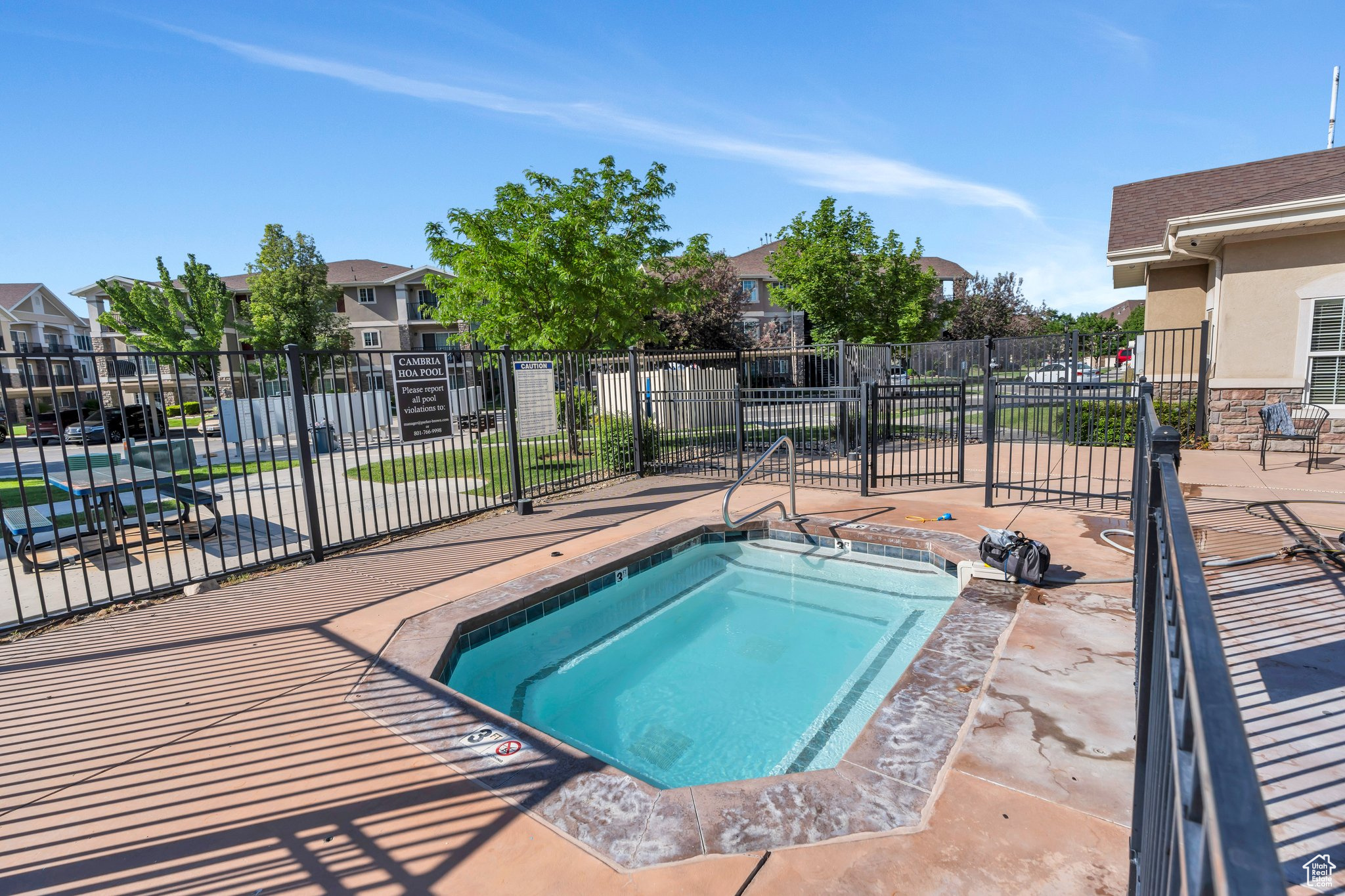 1292 W DALLIN DR