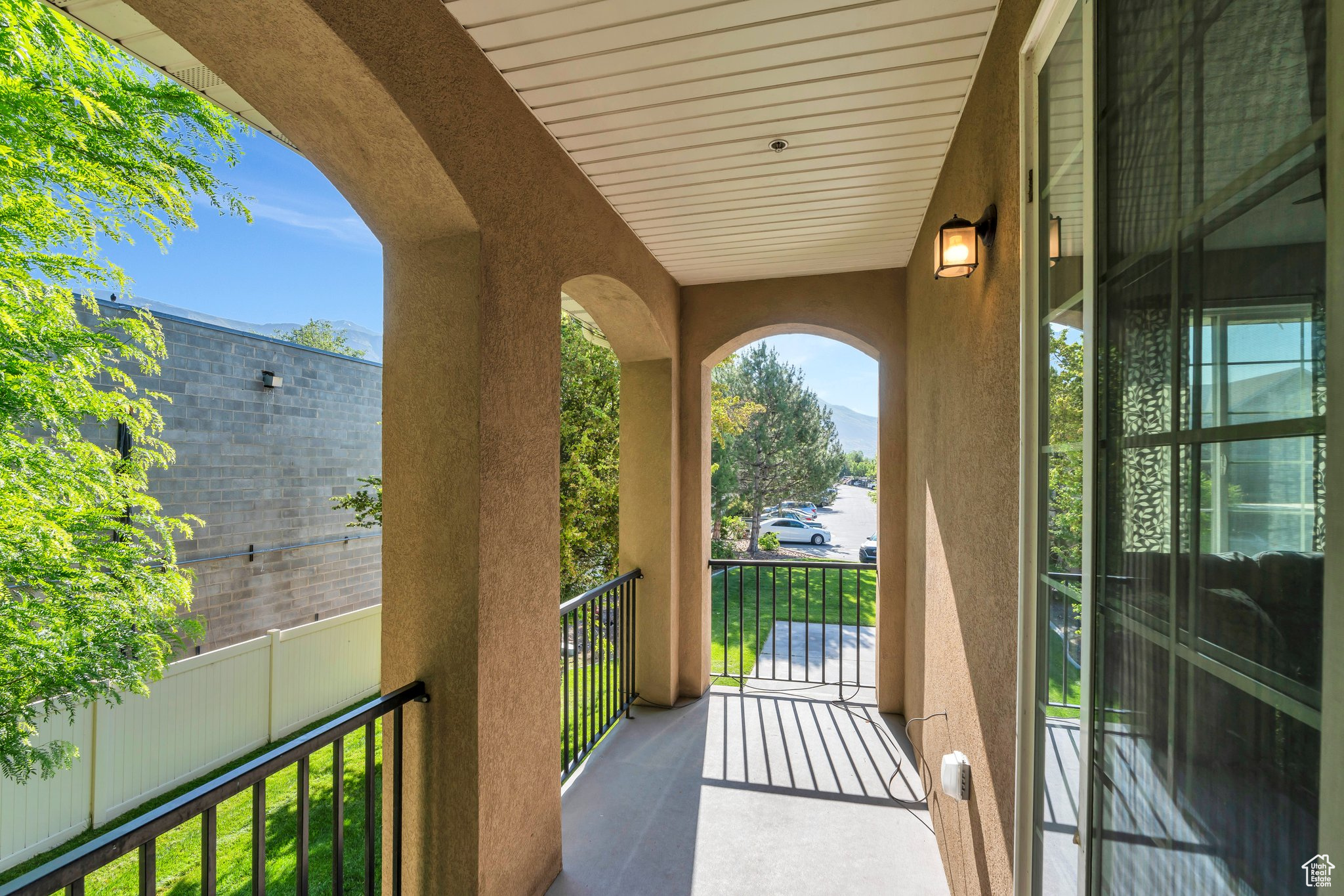 1292 W DALLIN DR