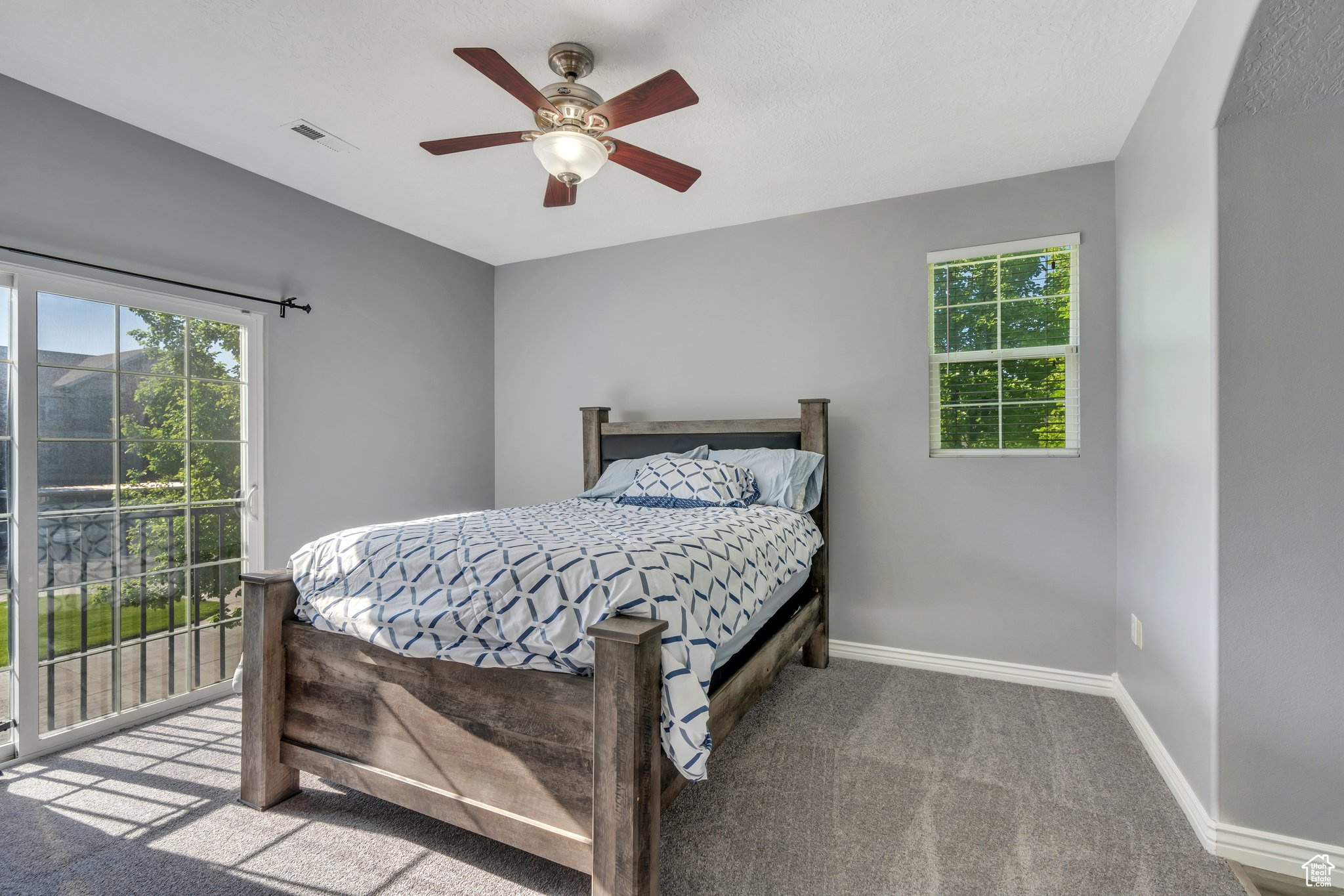 1292 W DALLIN DR