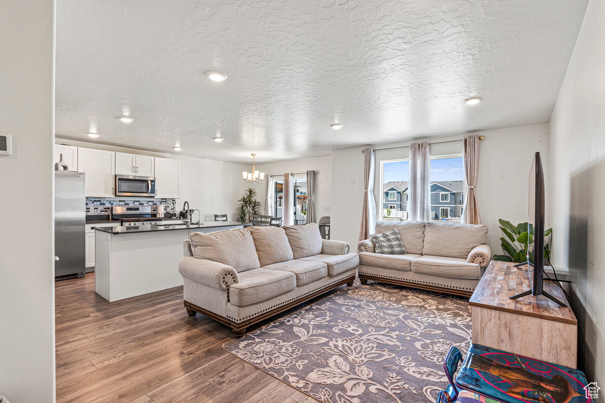 3970 W COOL SPRING AVE
