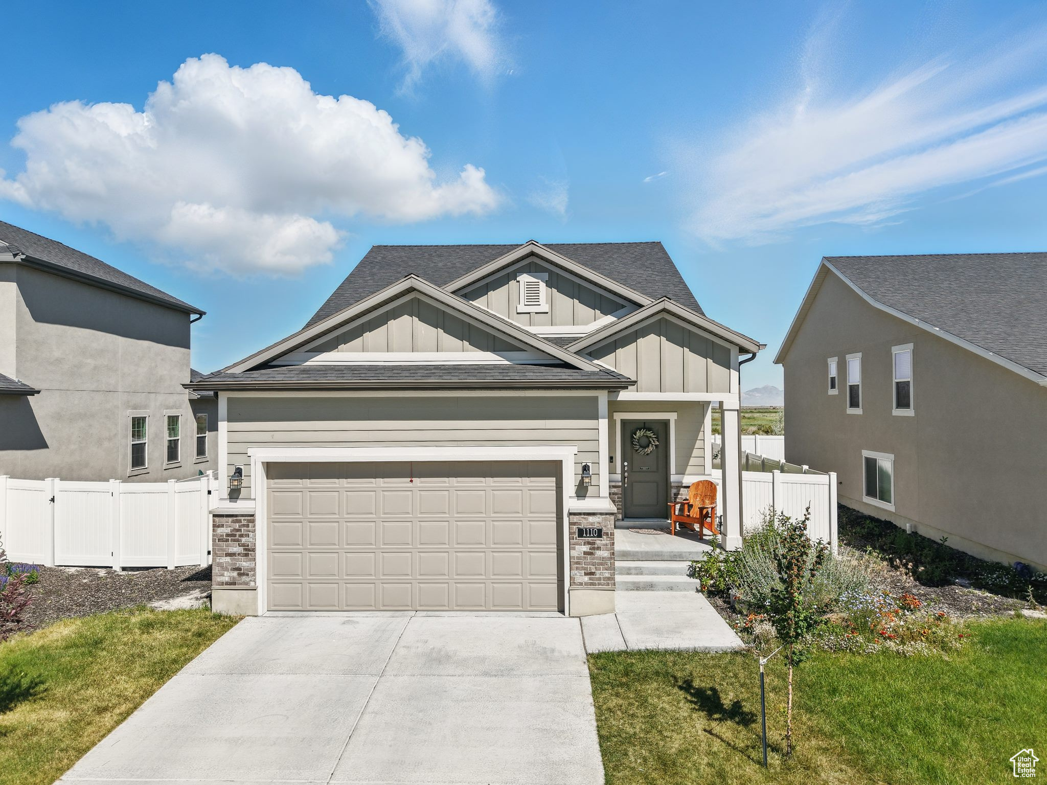 1110 W OSPREY DR