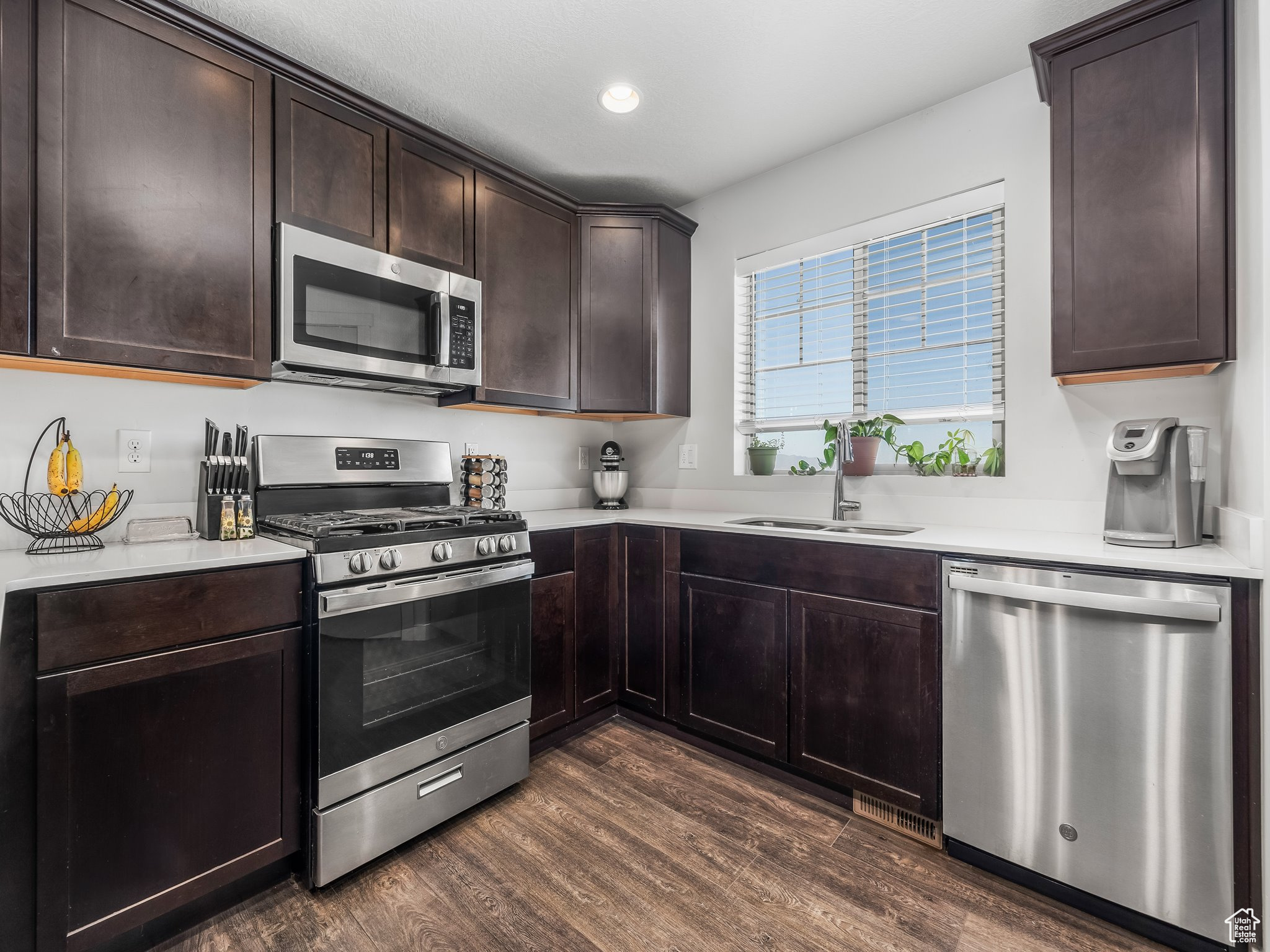 1110 W OSPREY DR