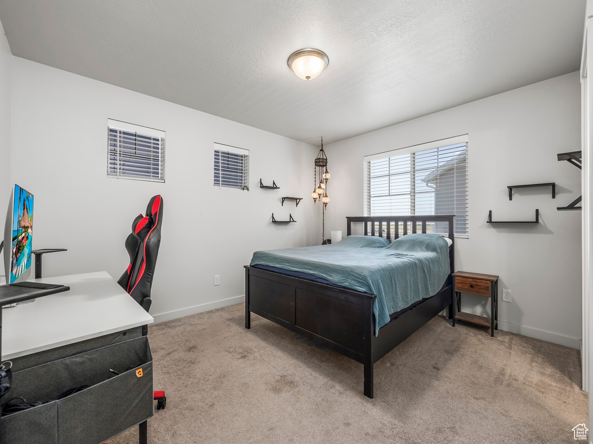 1110 W OSPREY DR