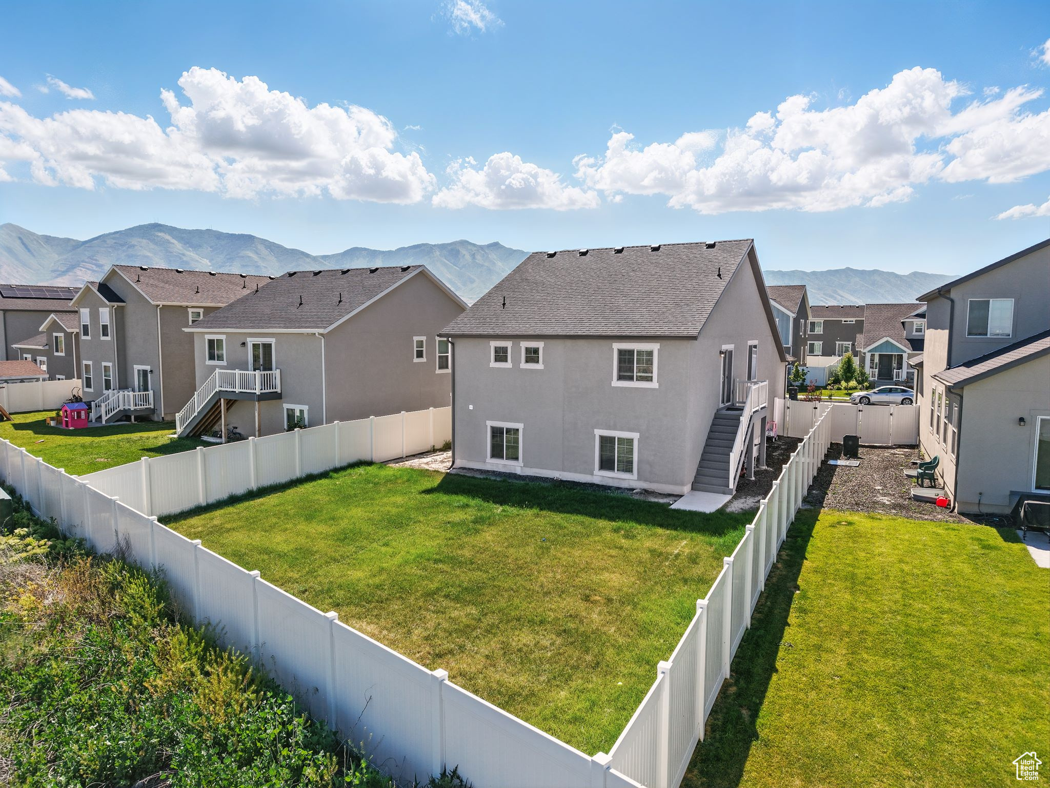1110 W OSPREY DR