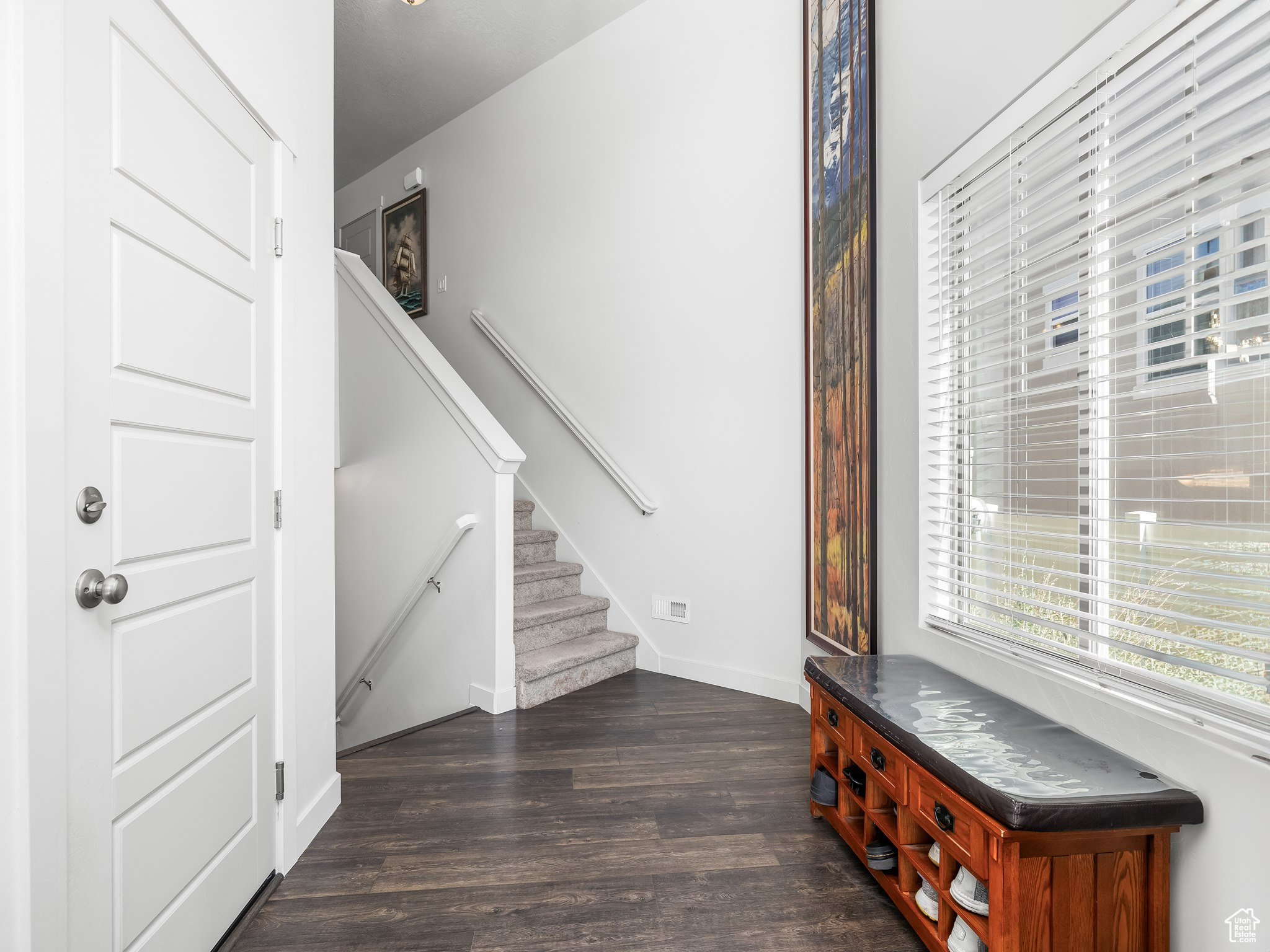 1110 W OSPREY DR