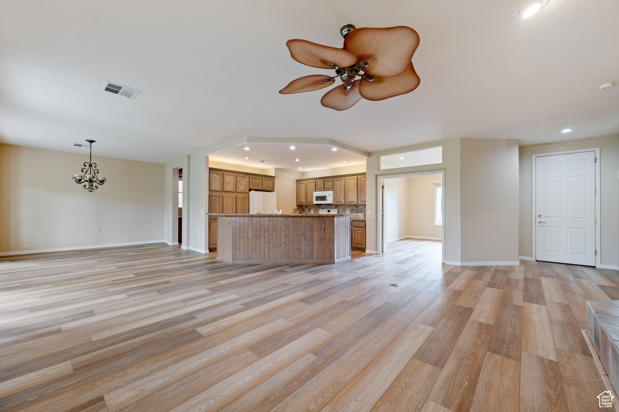 1860 RUBY RIVER LN