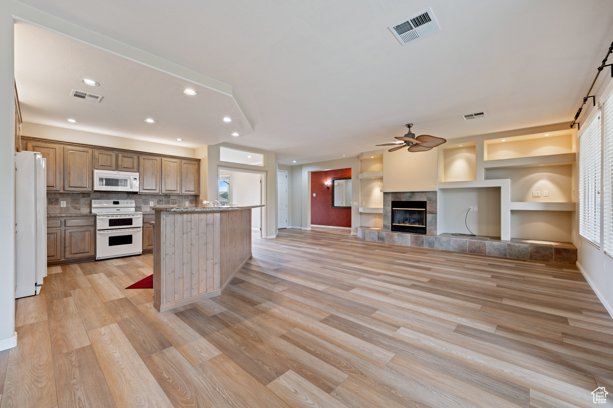 1860 RUBY RIVER LN