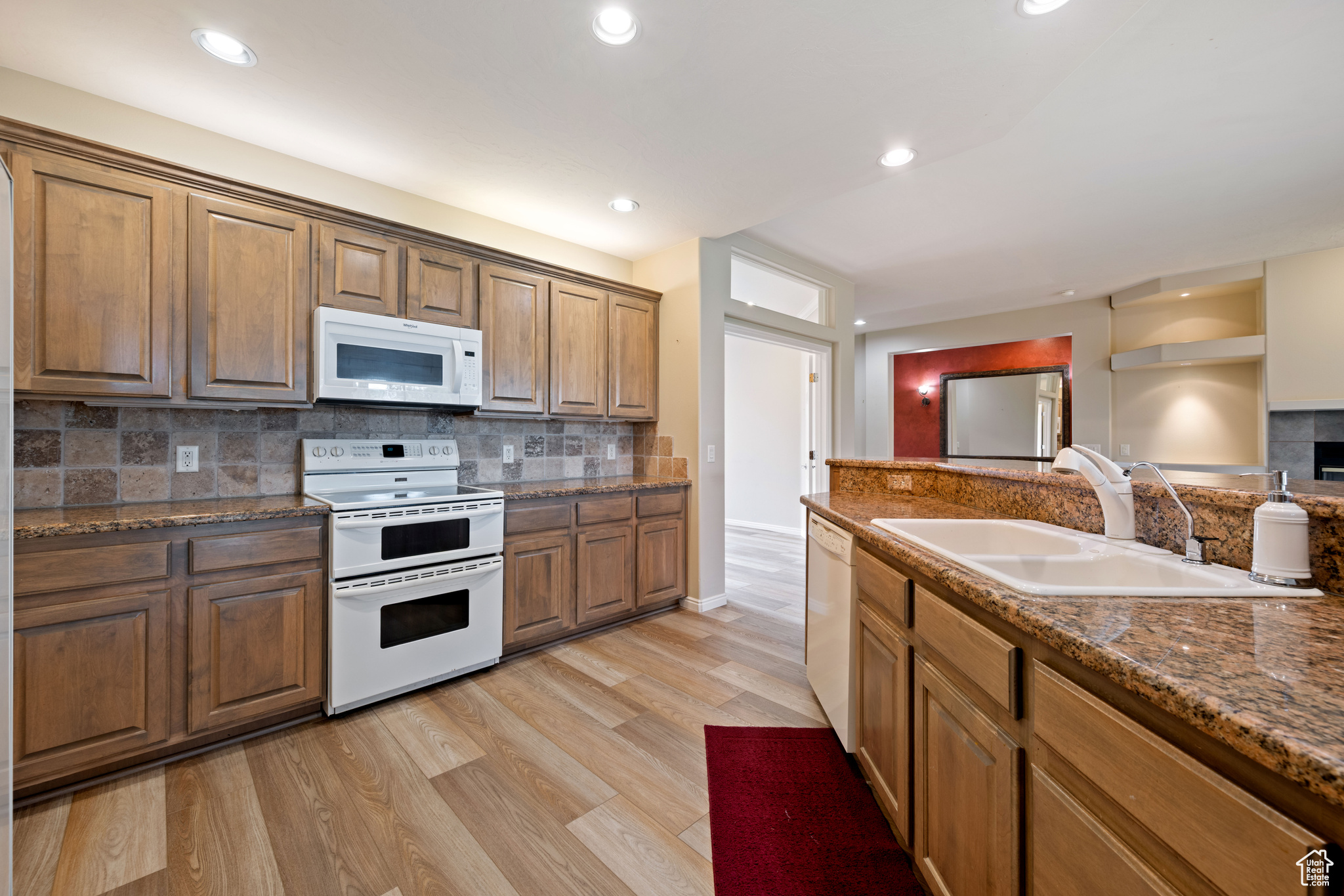1860 RUBY RIVER LN