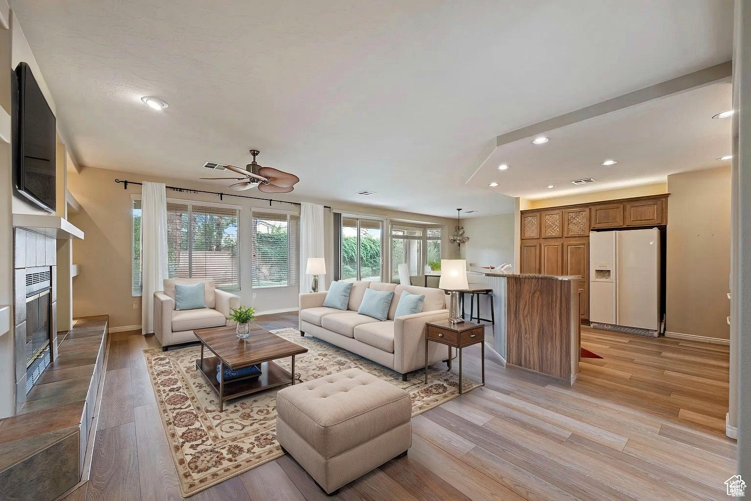 1860 RUBY RIVER LN