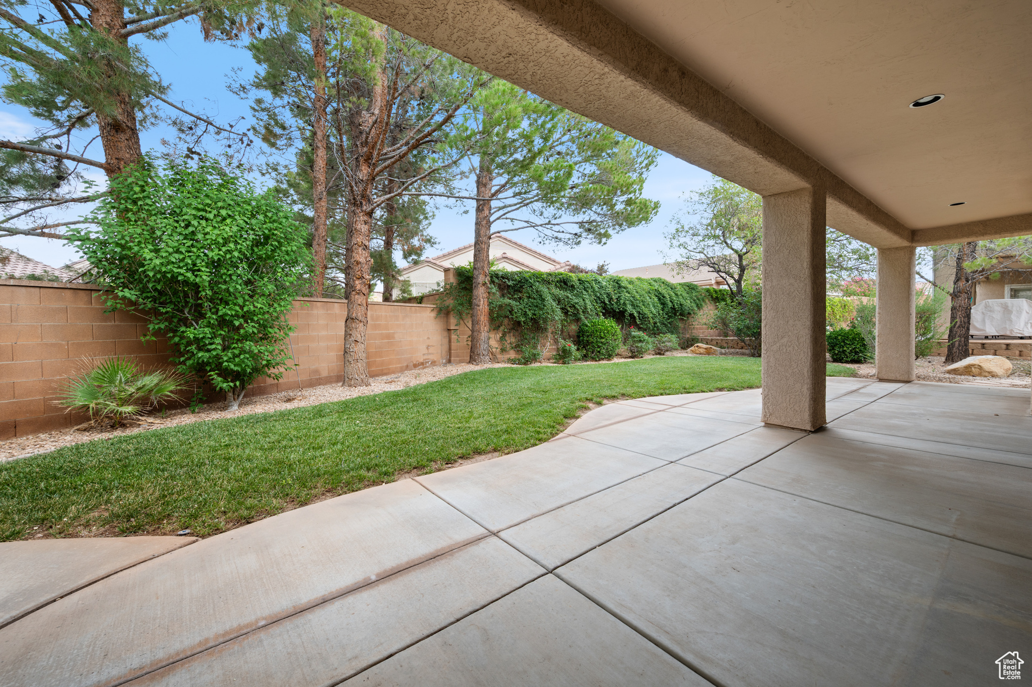 1860 RUBY RIVER LN