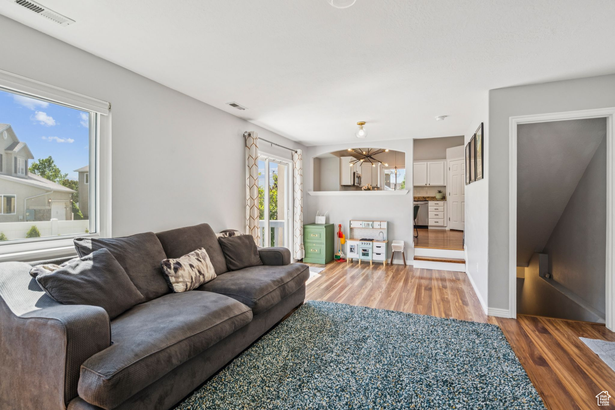 4052 W NEWLAND LOOP