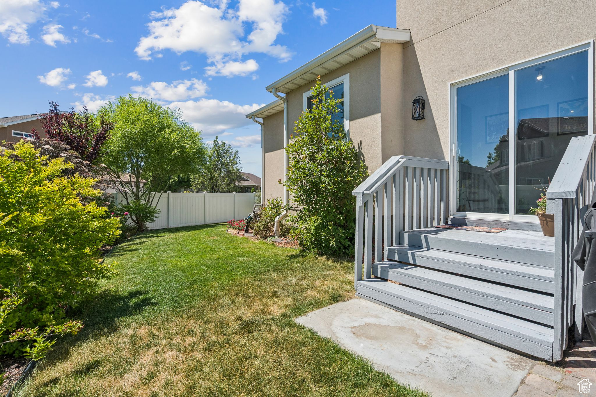 4052 W NEWLAND LOOP