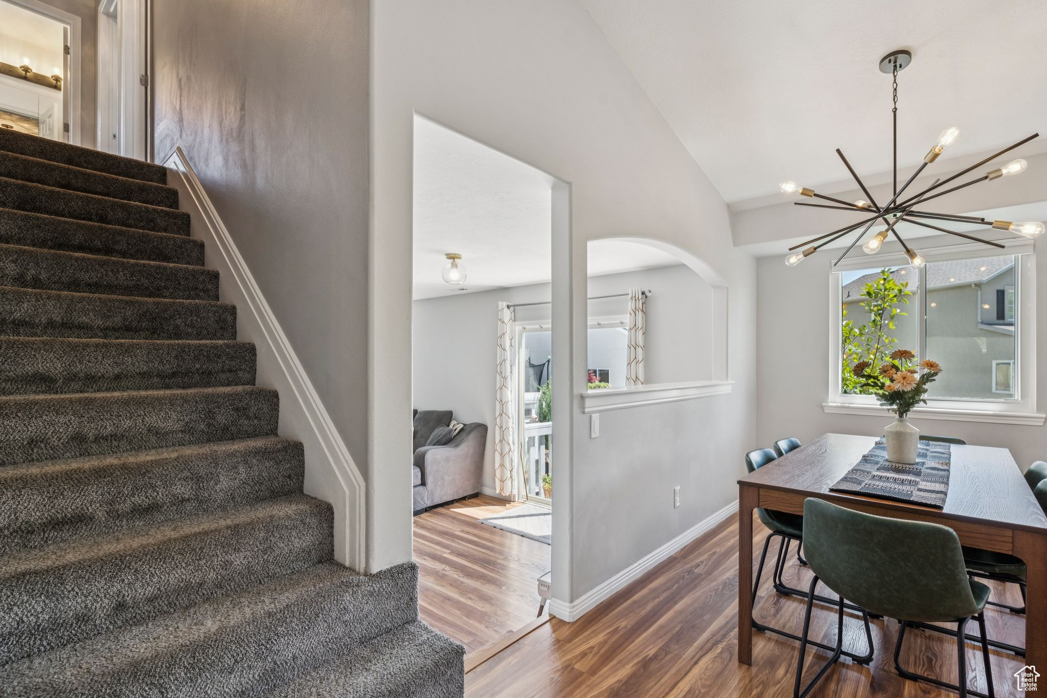 4052 W NEWLAND LOOP