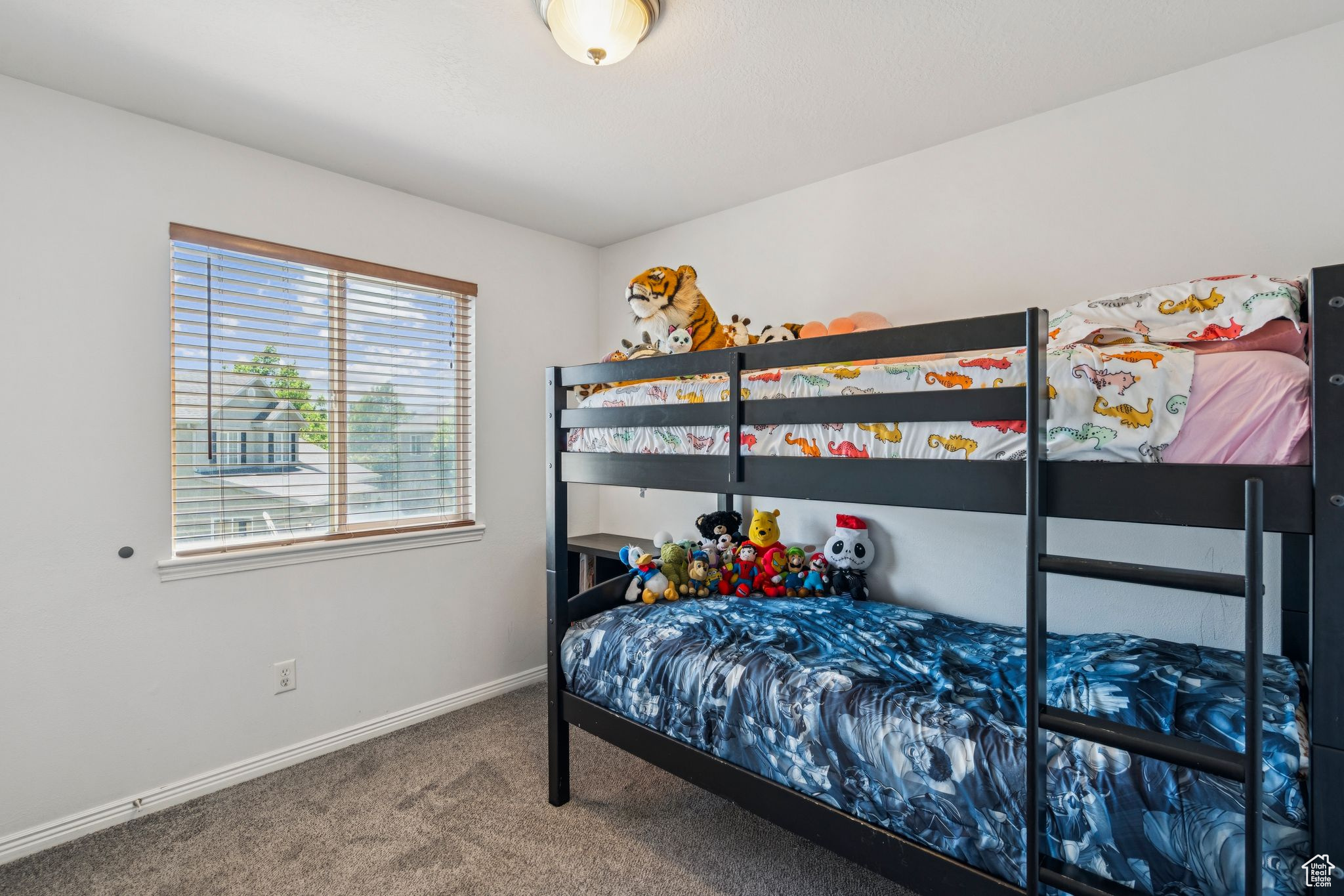 4052 W NEWLAND LOOP