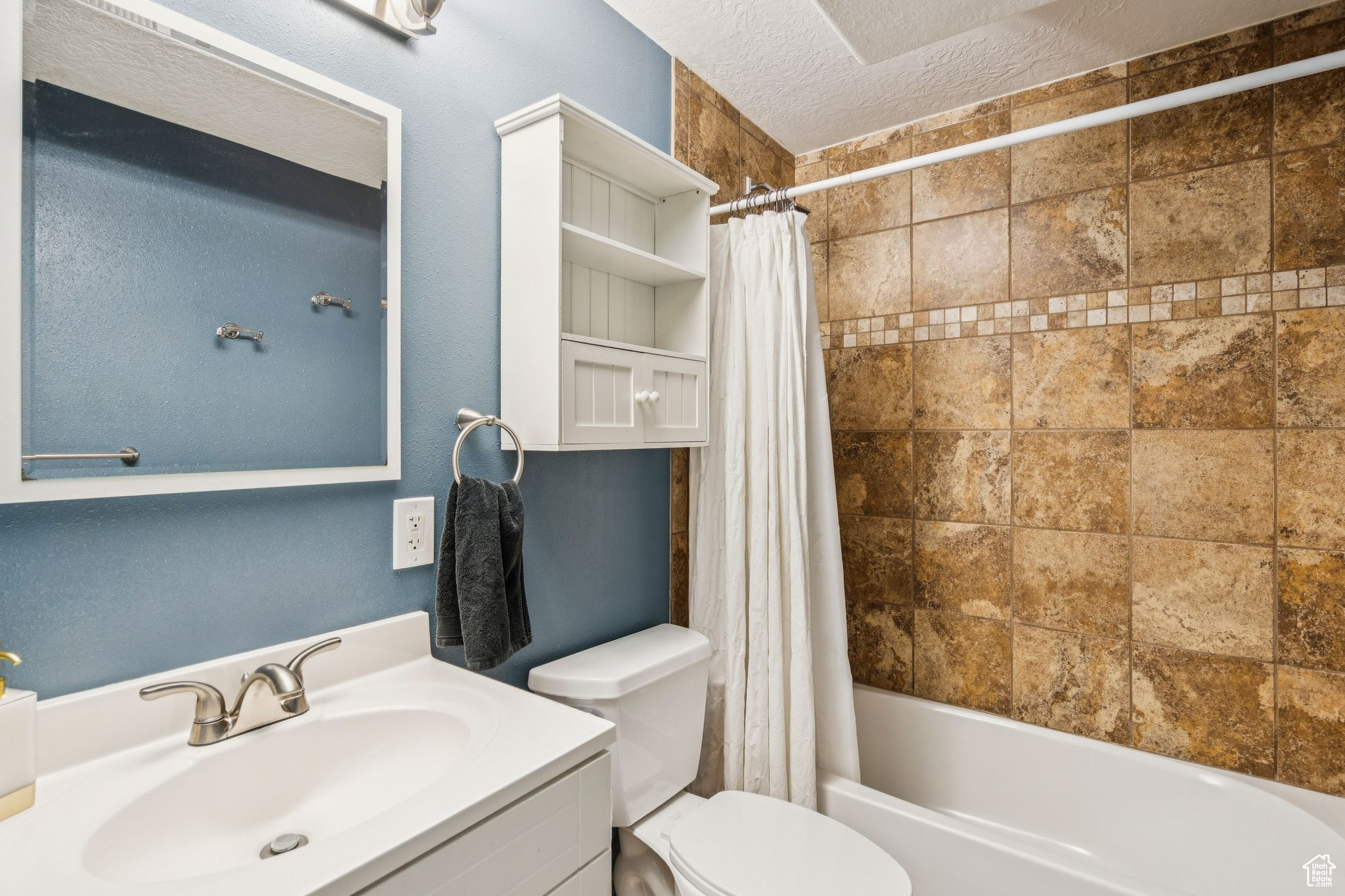 4052 W NEWLAND LOOP
