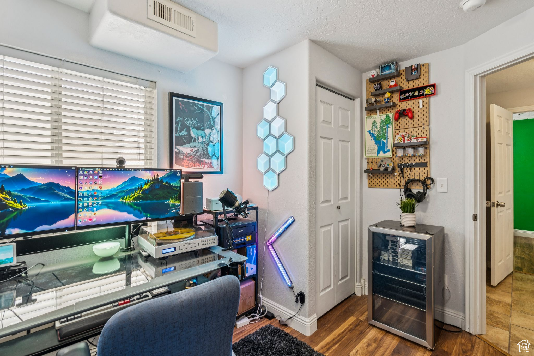 4052 W NEWLAND LOOP