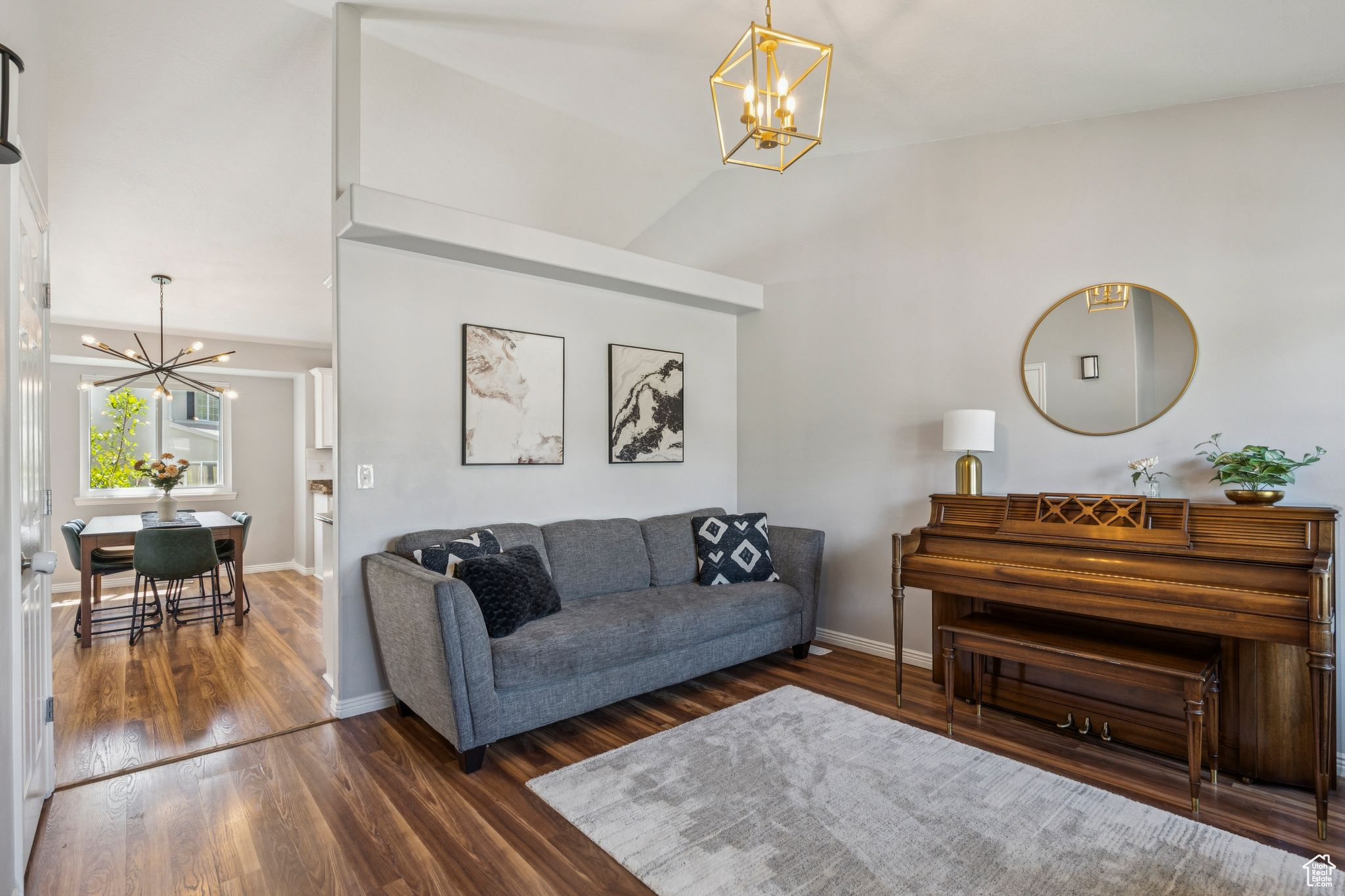 4052 W NEWLAND LOOP