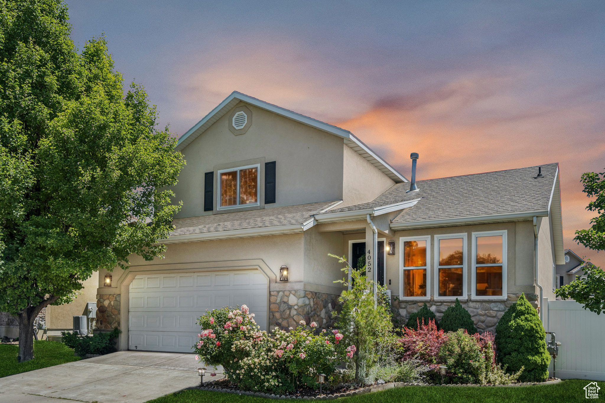 4052 W NEWLAND LOOP