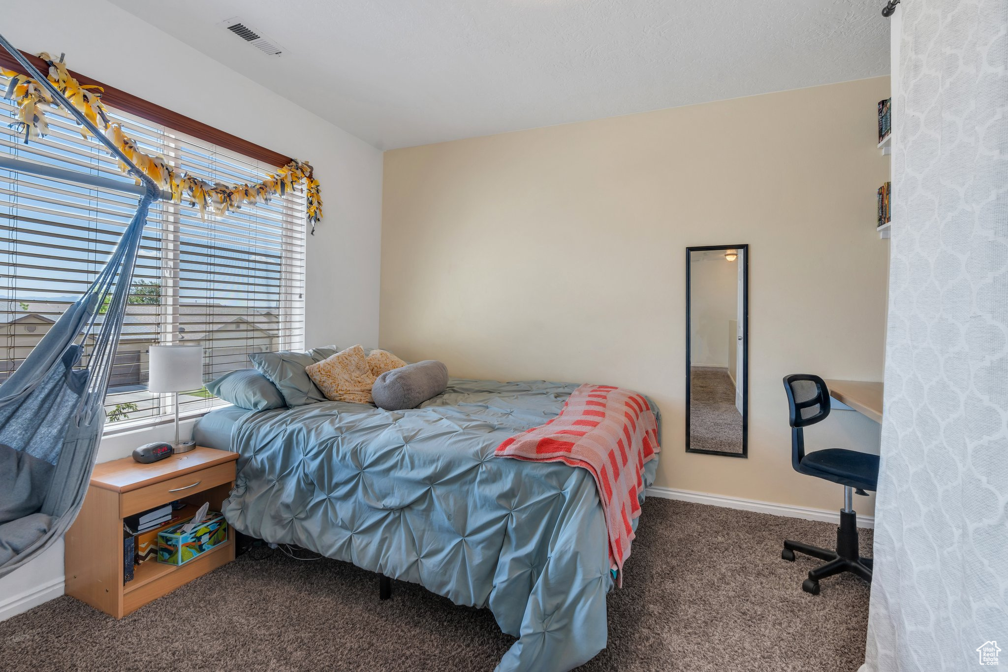 2459 E OX YOKE DR