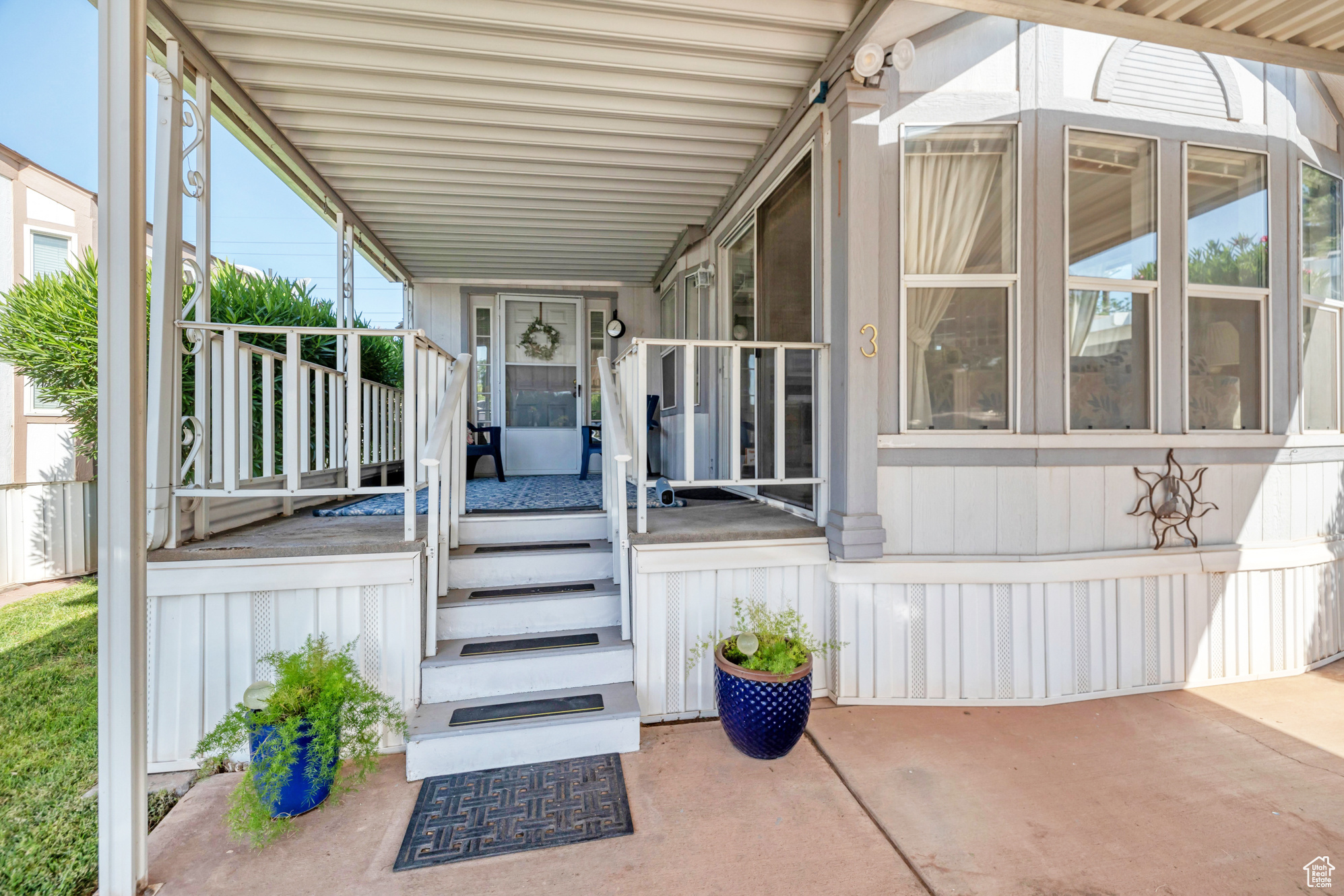 2990 E RIVERSIDE DR #3