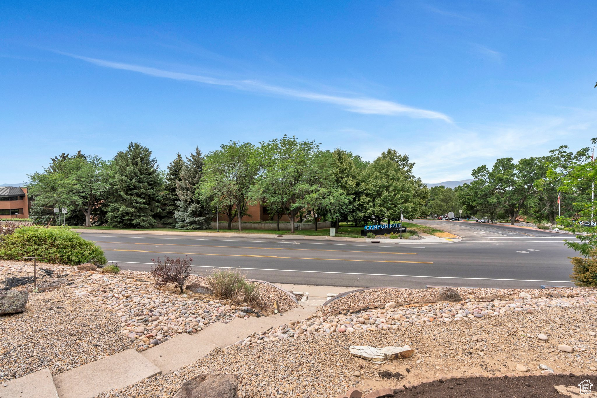 740 E BOWL DR