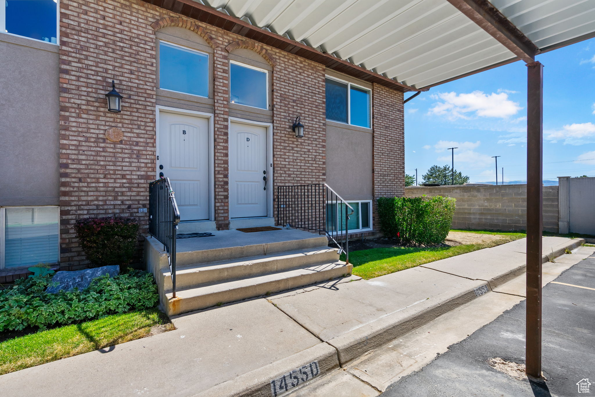 1455 N AMIRON WAY #D
