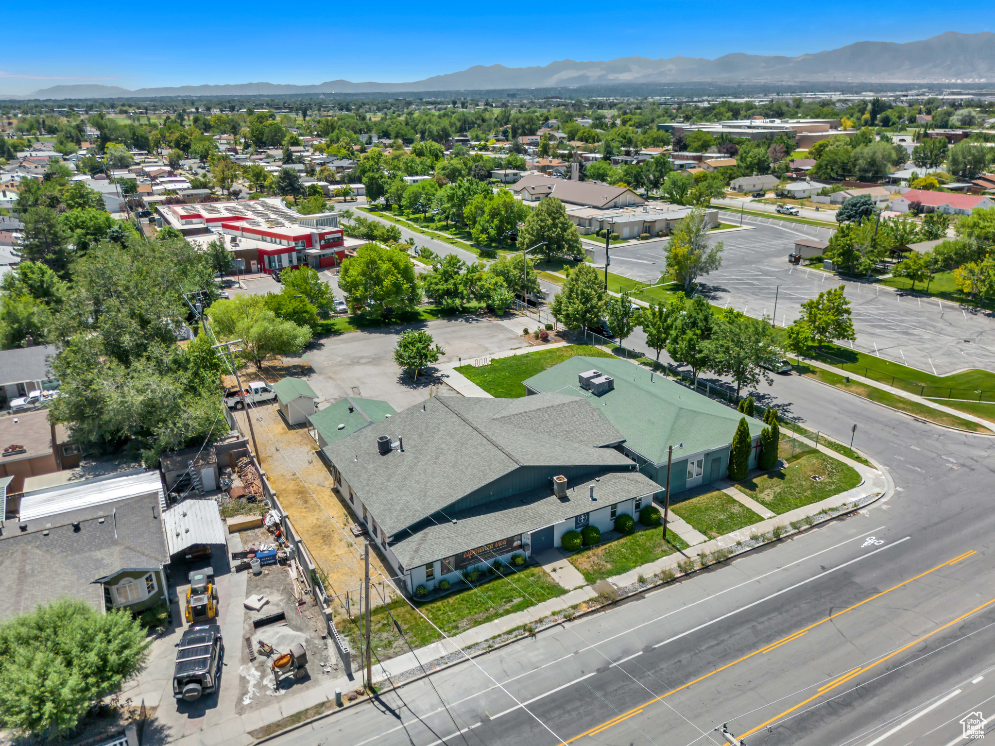 1235 W CALIFORNIA AVE