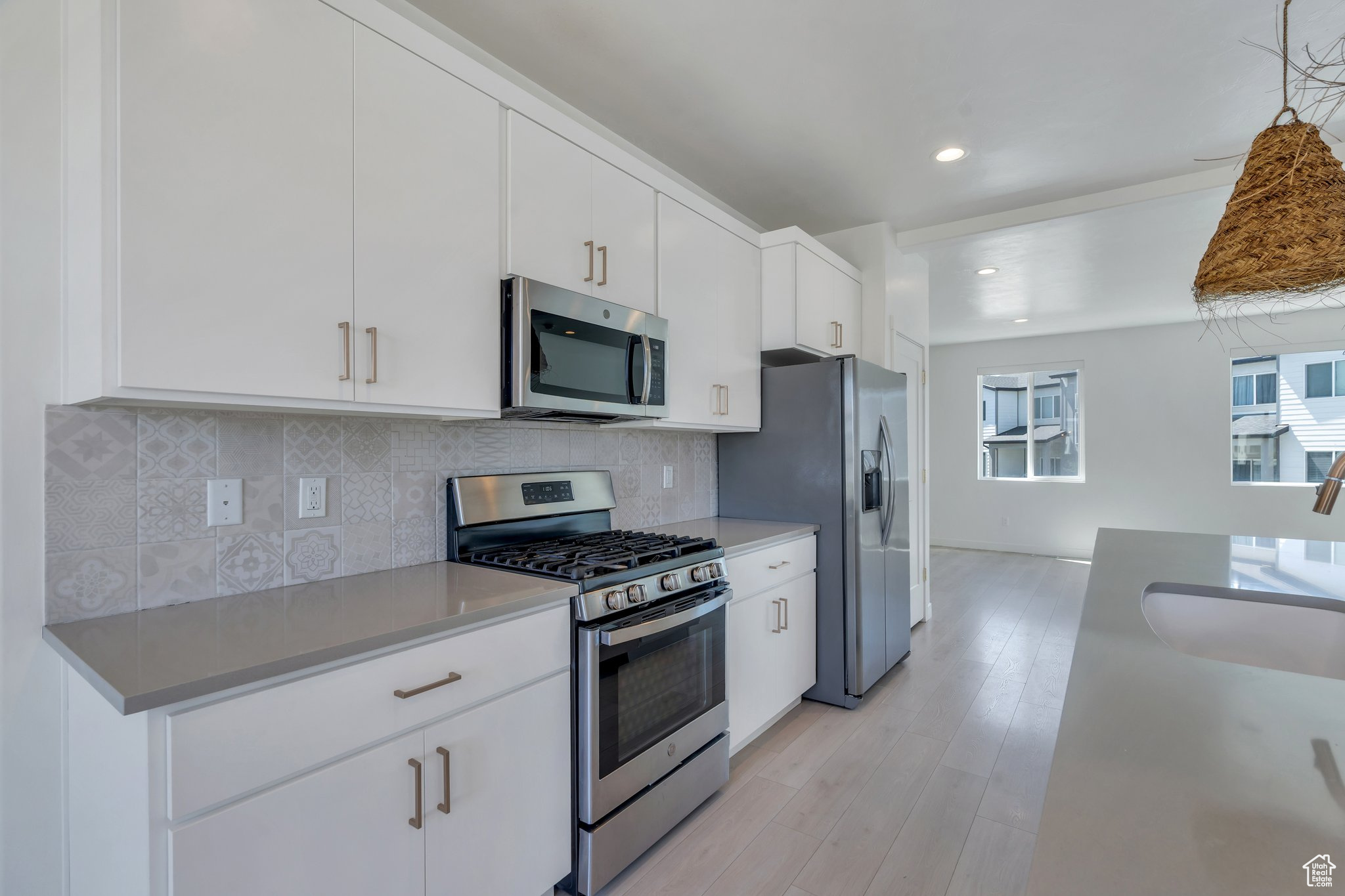 753 W CRYSTAL CREEK RD