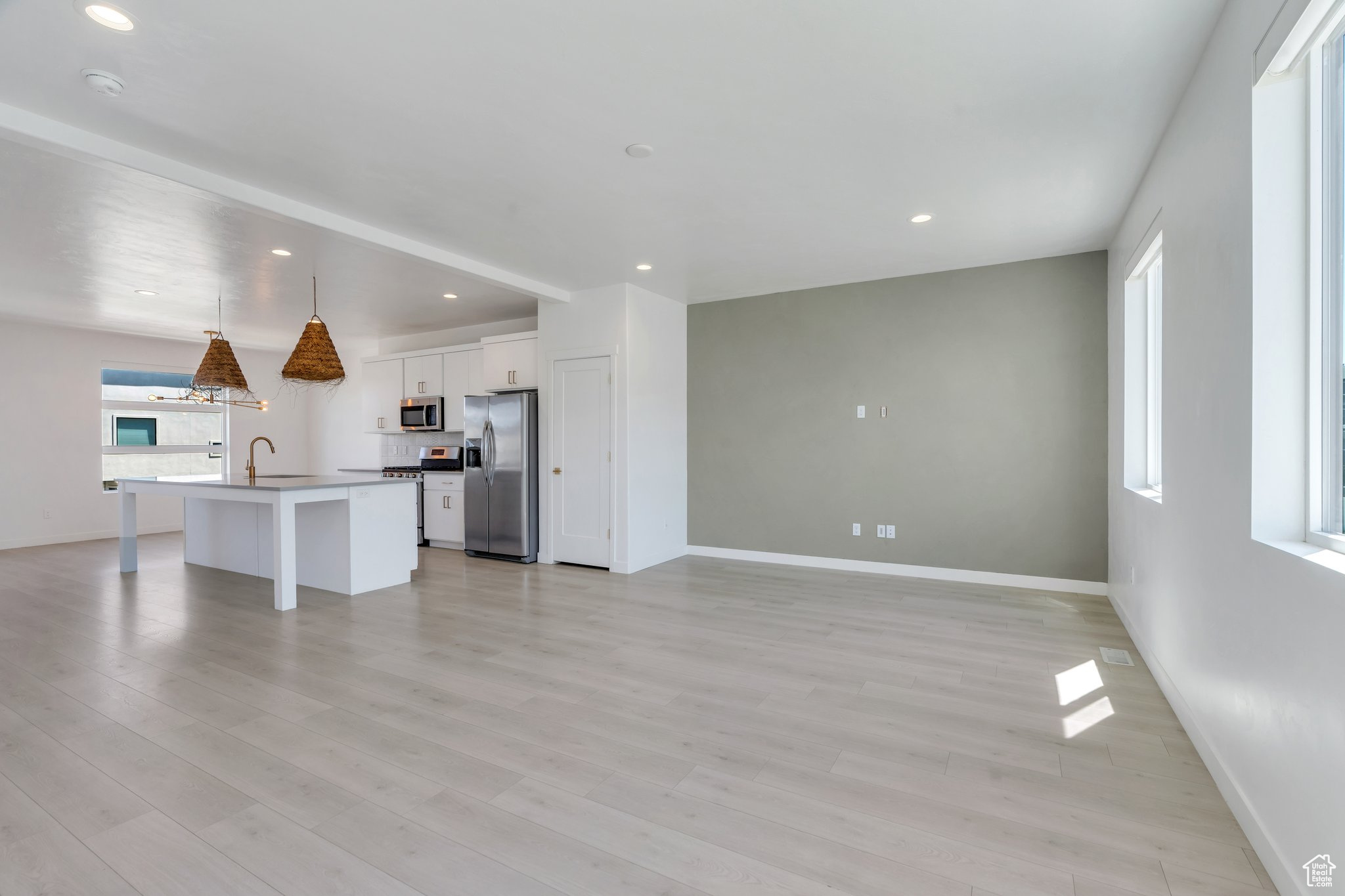 753 W CRYSTAL CREEK RD