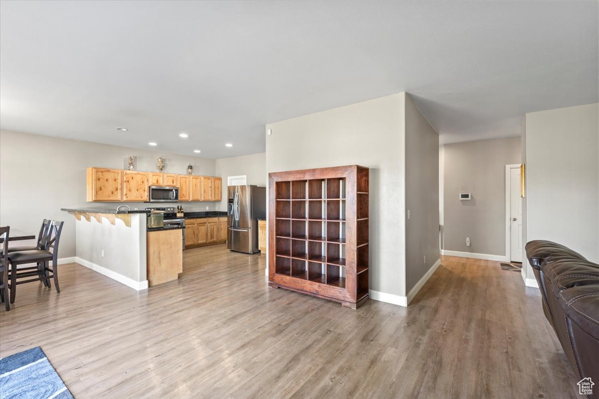 472 S OLIVE PL