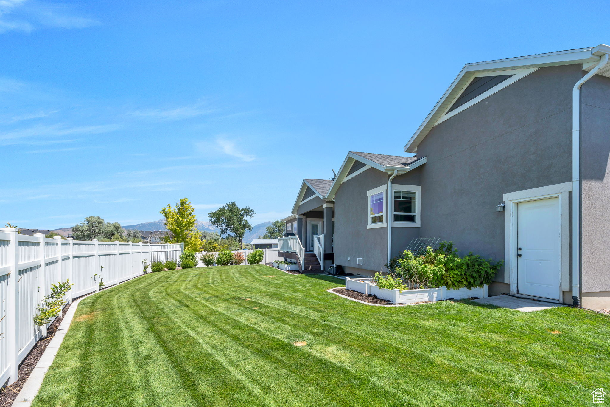 3980 W JORDAN VIEW DR