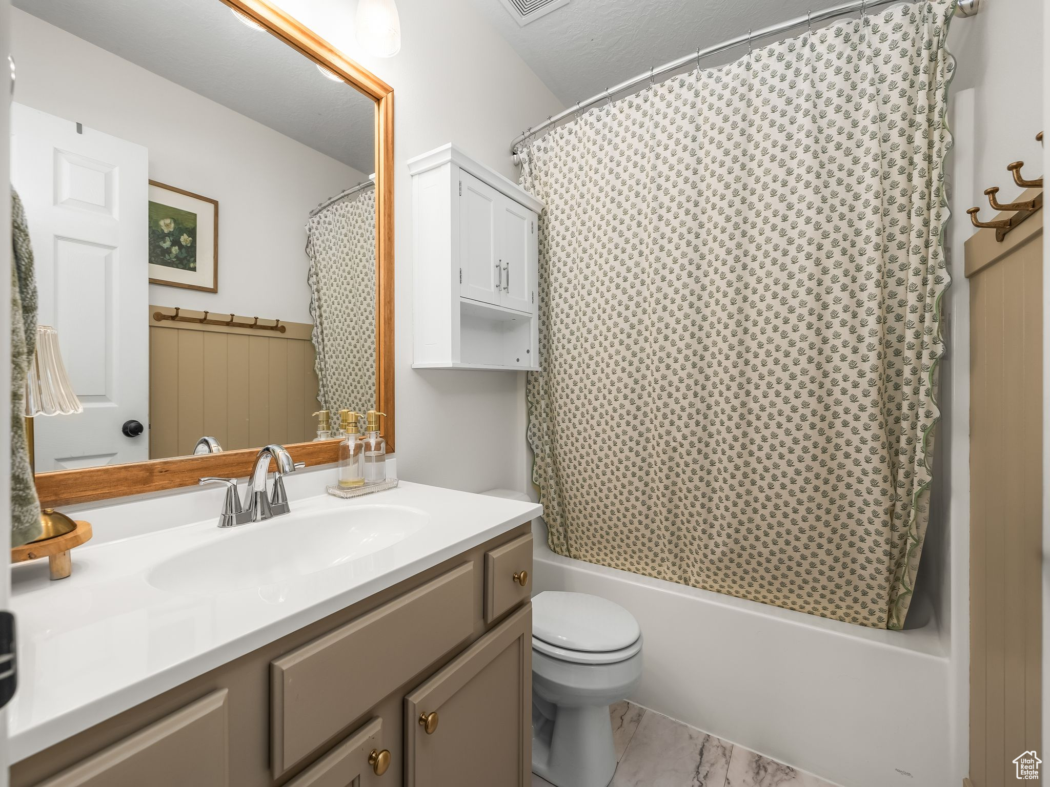 3090 W DAVENCOURT LP