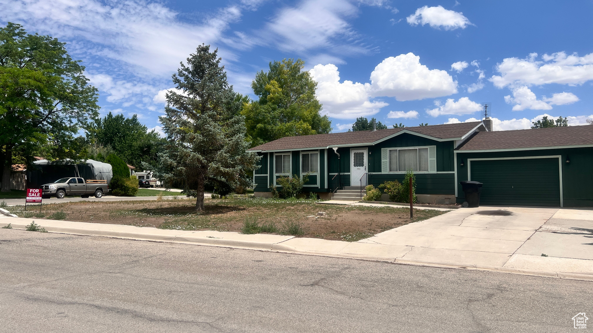 790 N VALLEY DR
